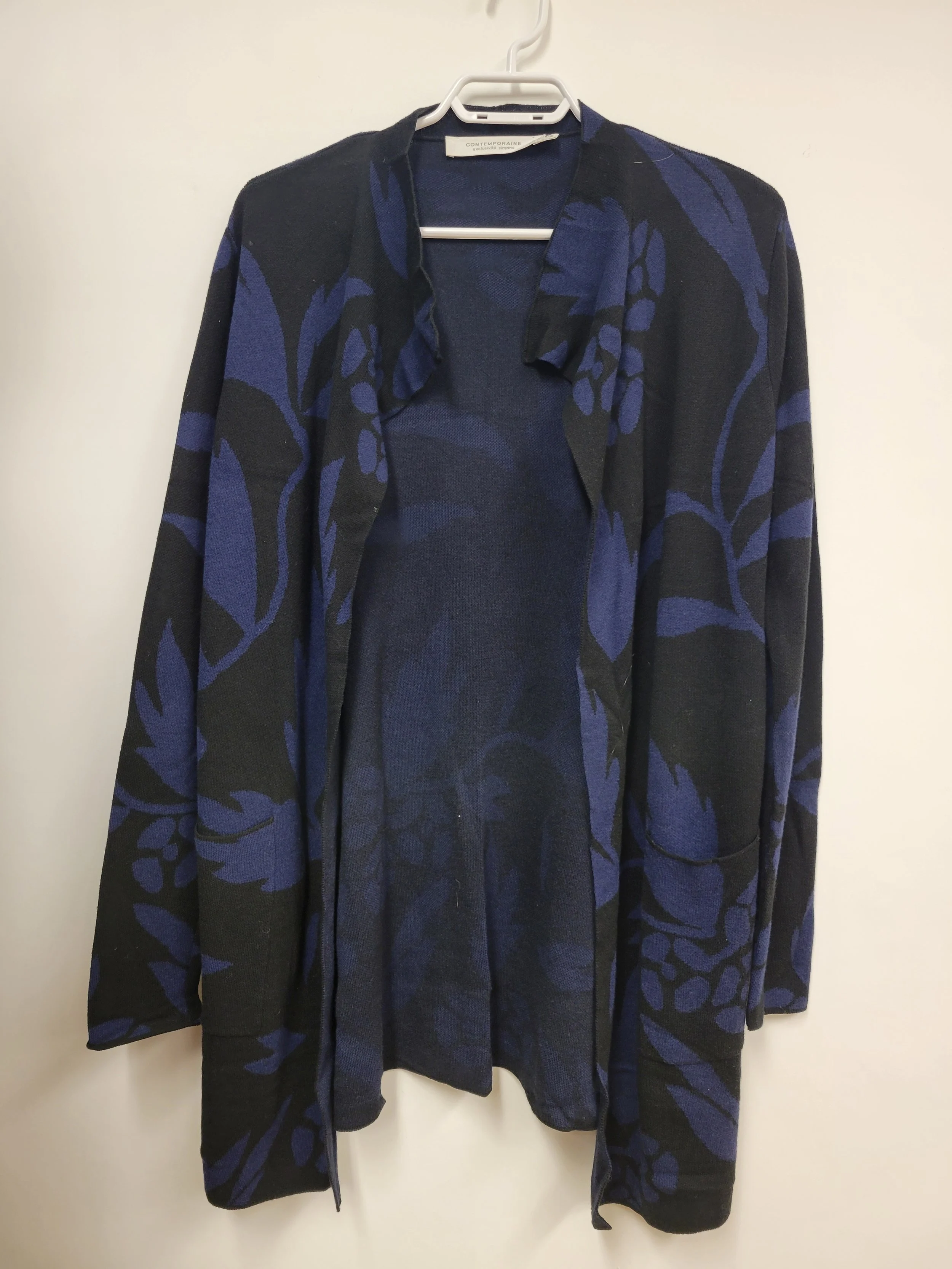 Tunique a motif, noire et bleue, Contemporaine, M