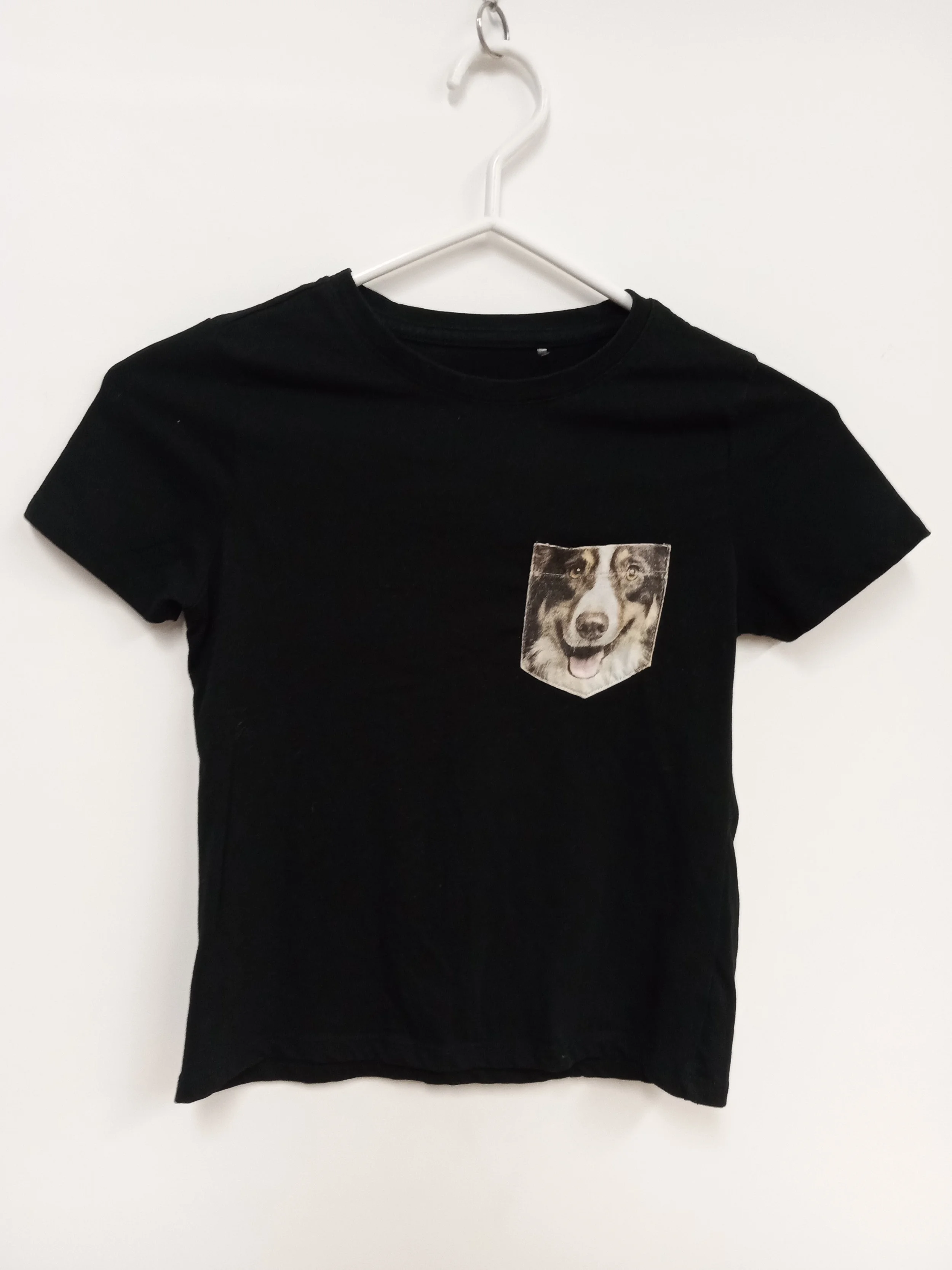 T-shirt noir, poche avec chien, Tag, 12 ans