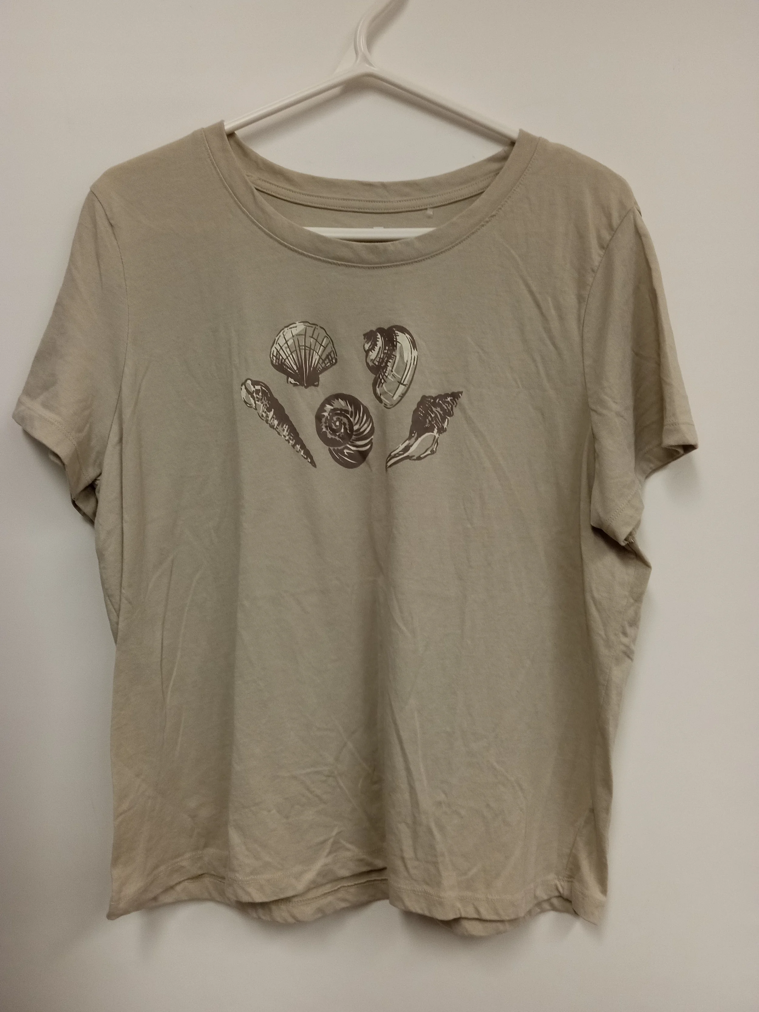T-shirt coton et polyester,  beige, motif coquillages, Tag, taille XXL
