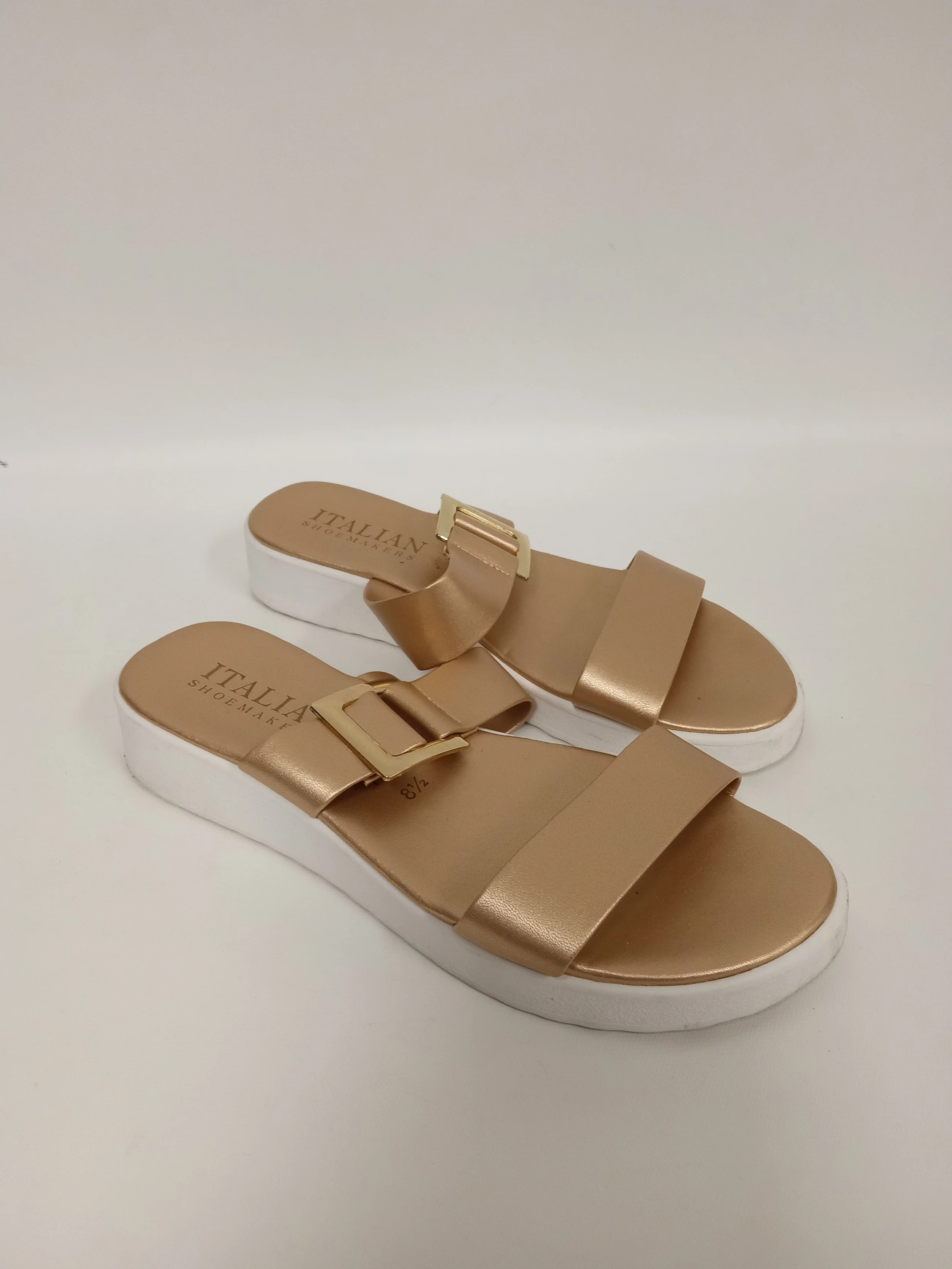 Sandales couleur champagne, Italian Shoemakers, pointure 8.5