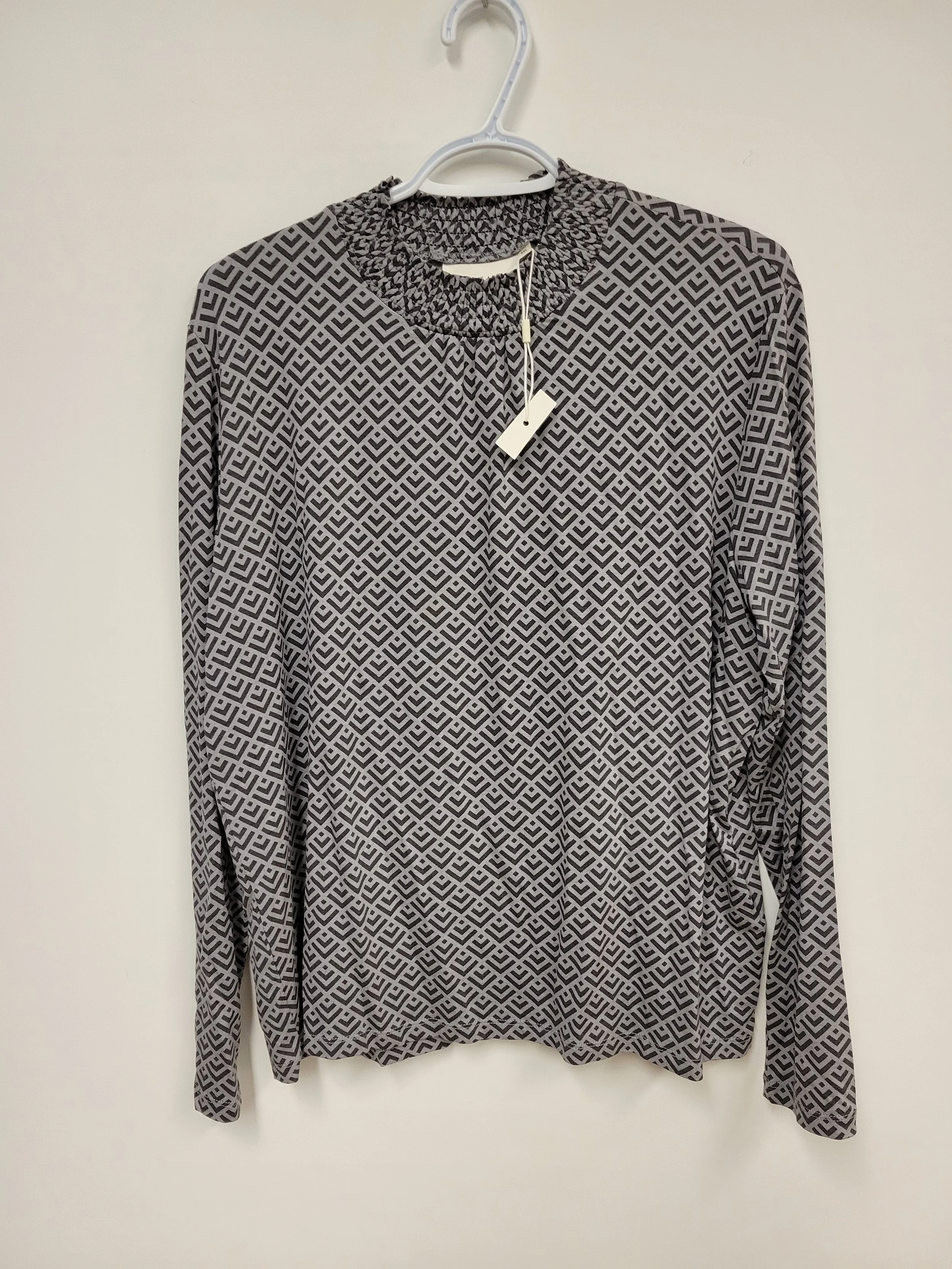 NEUF - Chemisier gris à motif ton sur ton, CREAM, XL