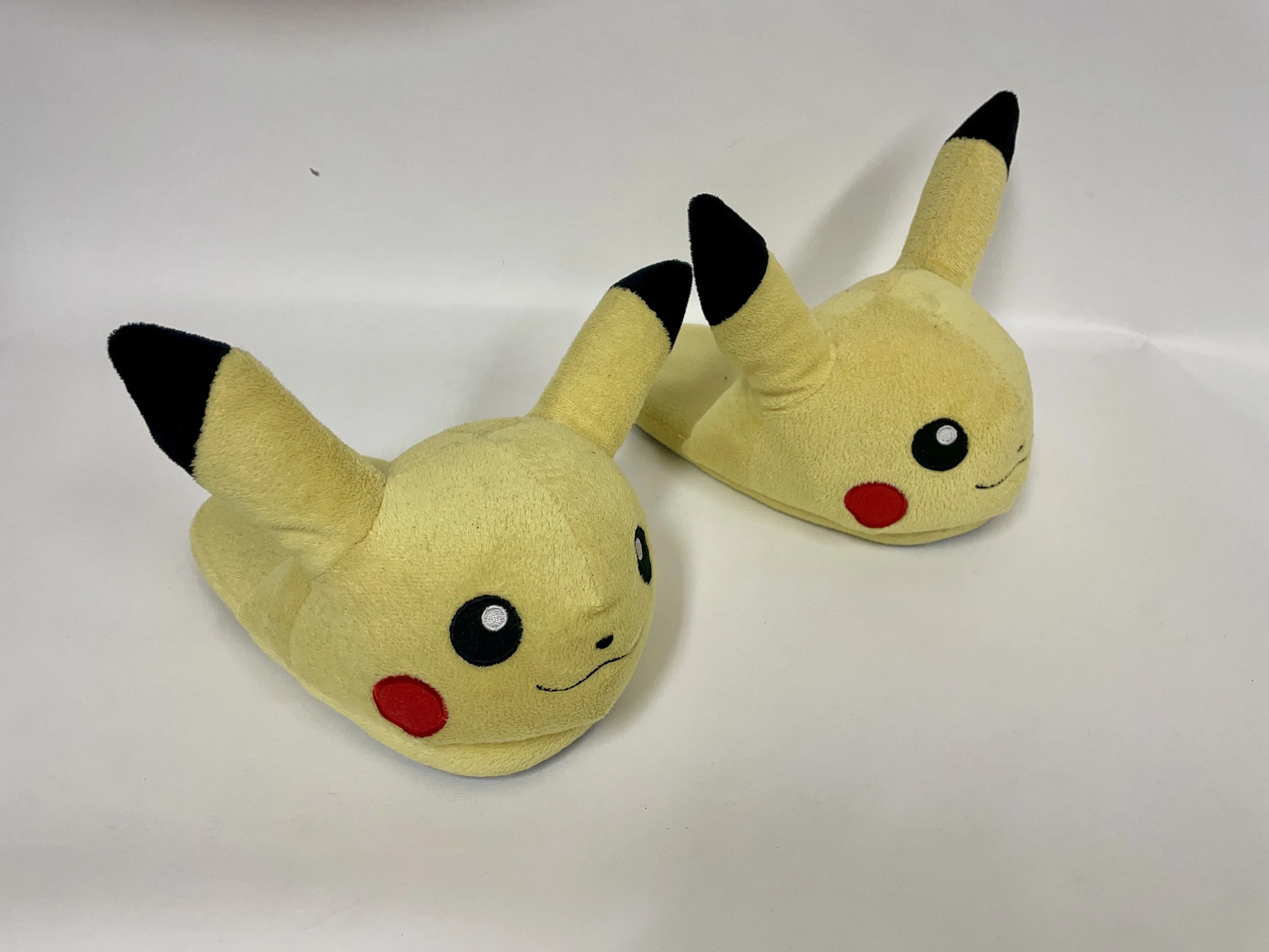 Pantoufles jaunes pour enfants, PIKACHU POKÉMON, pointure environ 3.