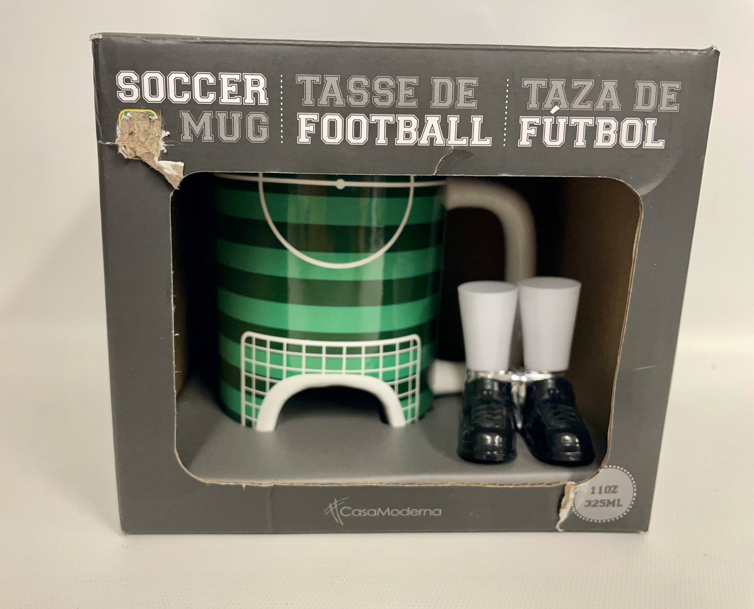 Tasse de soccer verte et blanche, 325 ml.