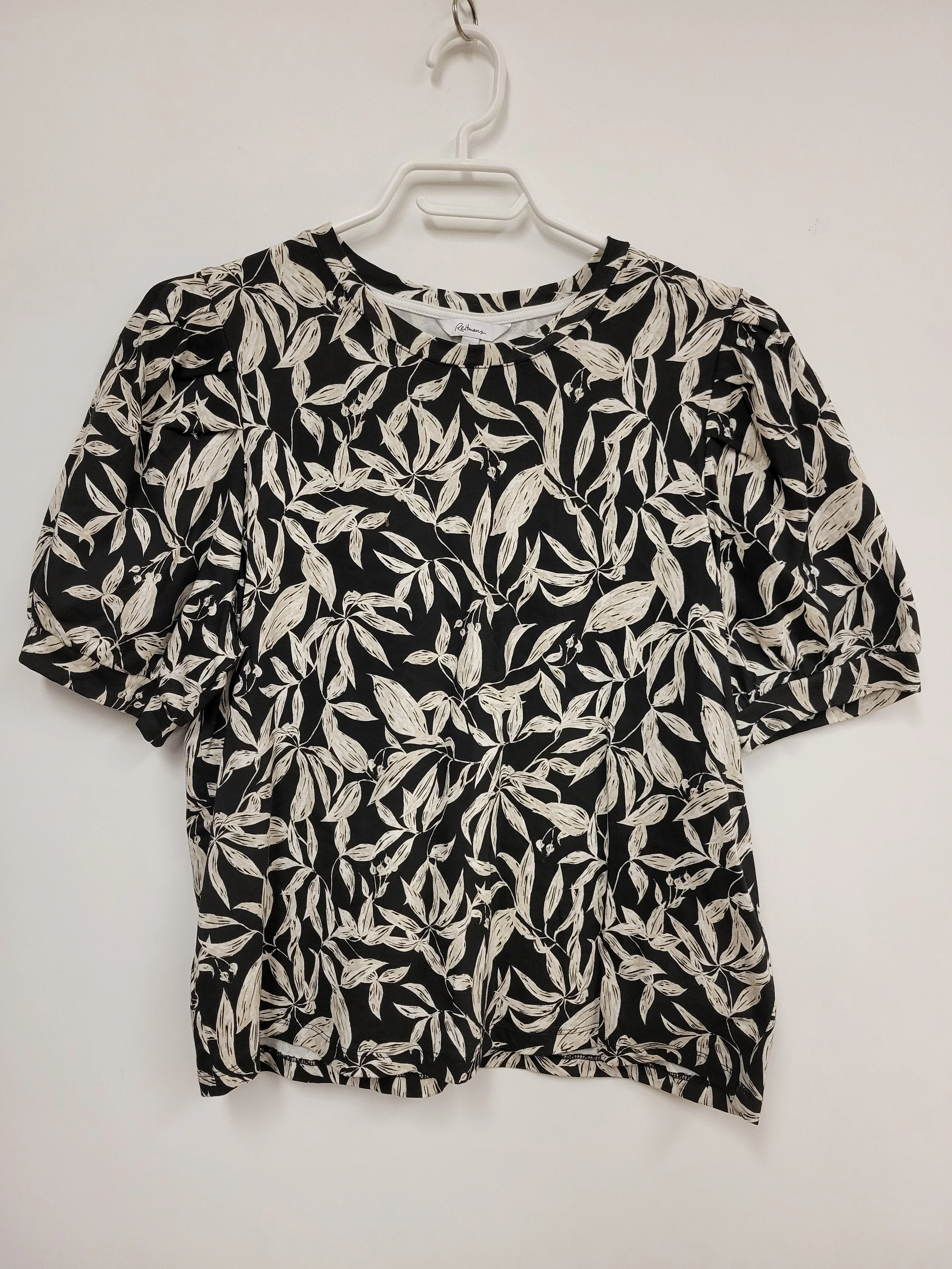 T-shirt manches bouffantes, motif fleuri noir et blanc, Reitmans, L