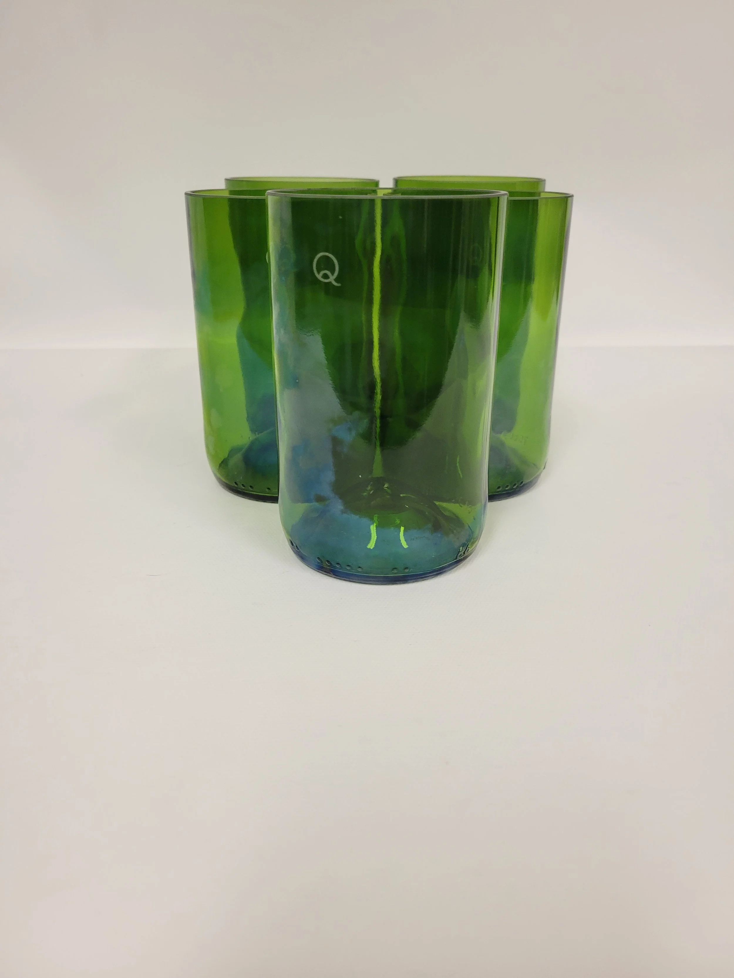 Lot de 5 verres verts faits à partir de bouteille de vin