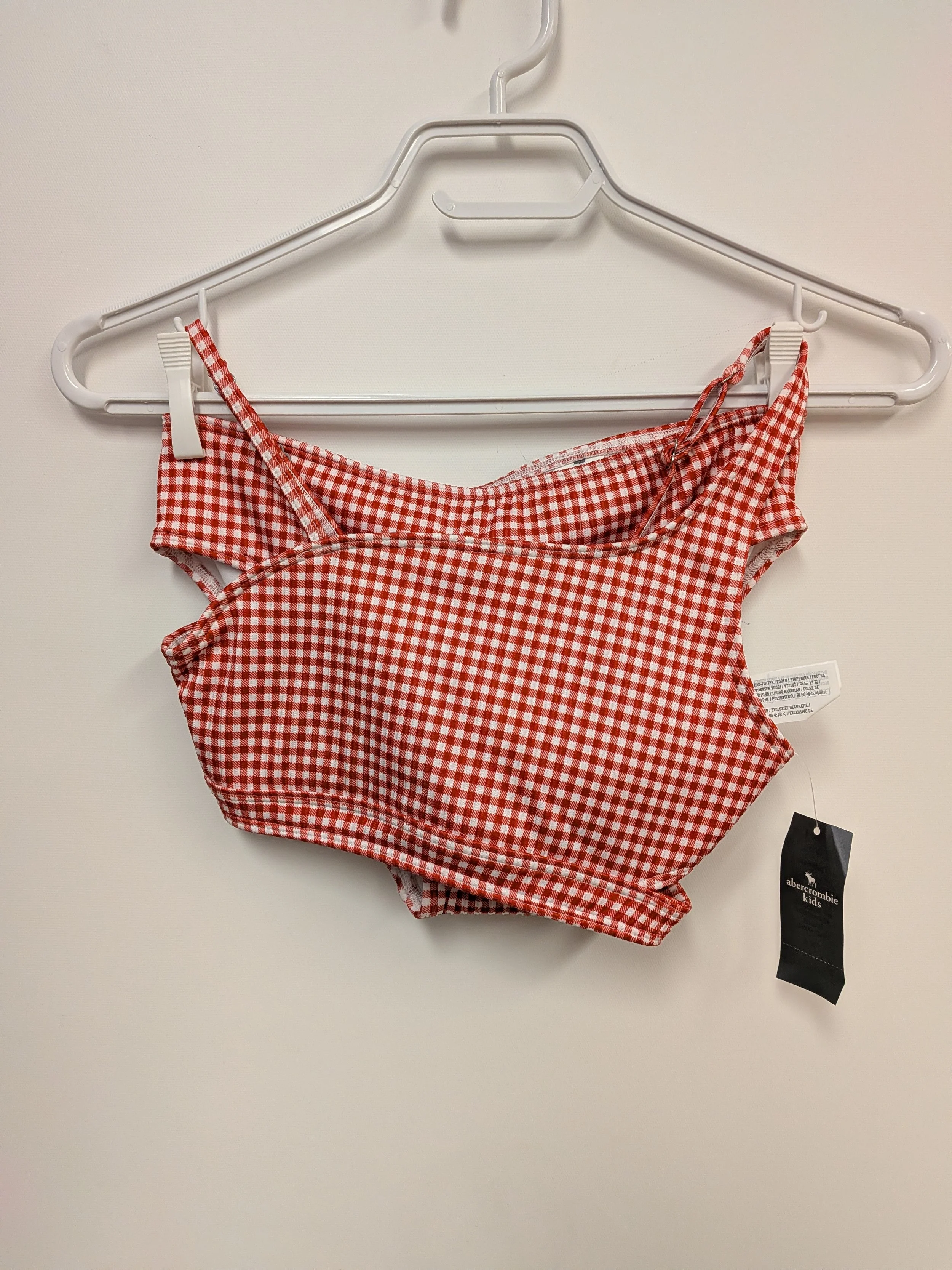 NEUF - Maillot à carreaux rouge et blanc, haut asymétrique, Abercrombie Kids, Haut 9/10 ans, bas 13-14 ans (valeur de 49,95)