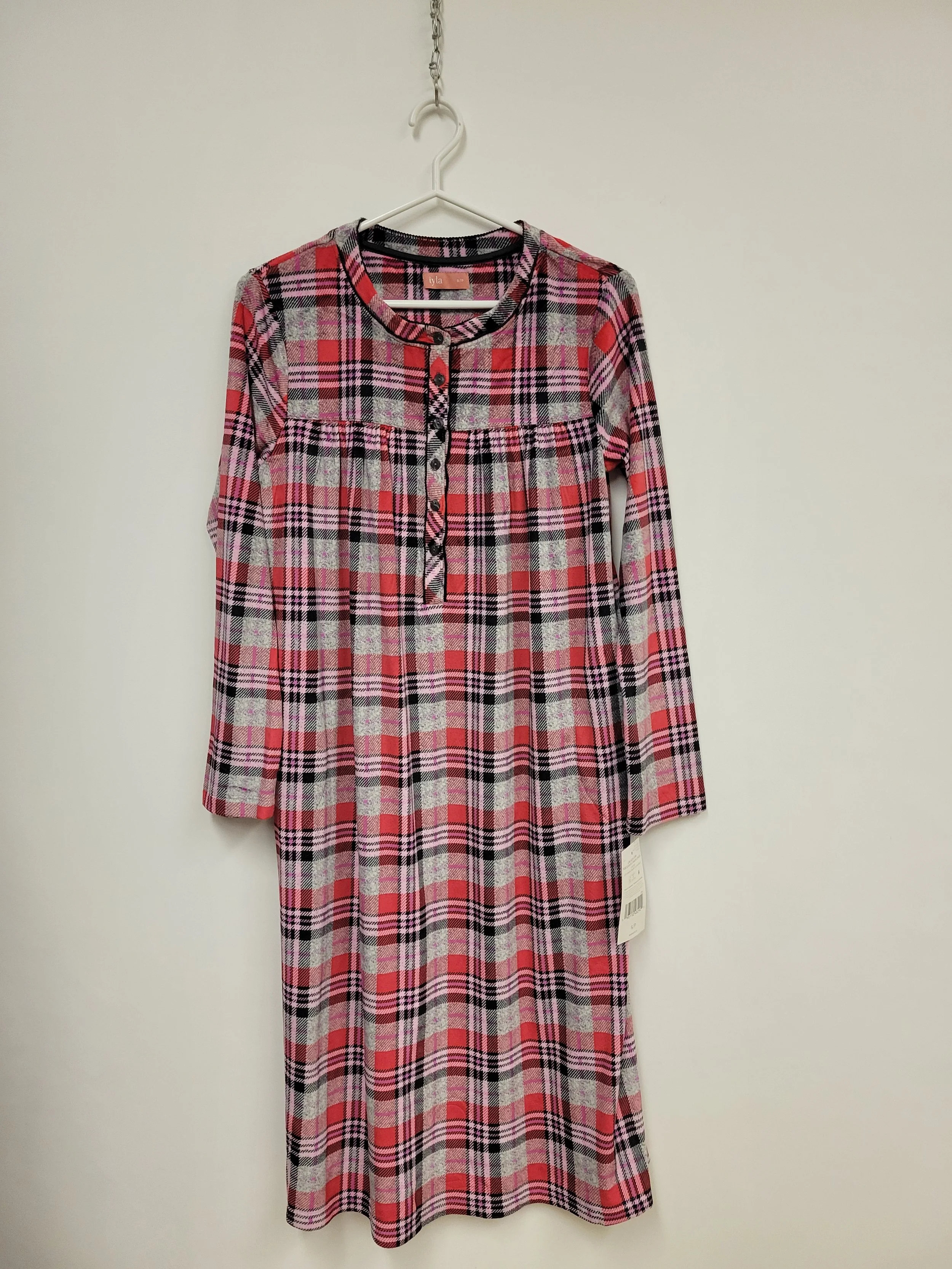 NEUVE, Vêtement de nuit (Jaquette),  Polyester, Motifs tissus écossais rouge, rose, gris et noir, IYLA (Walmart), S
