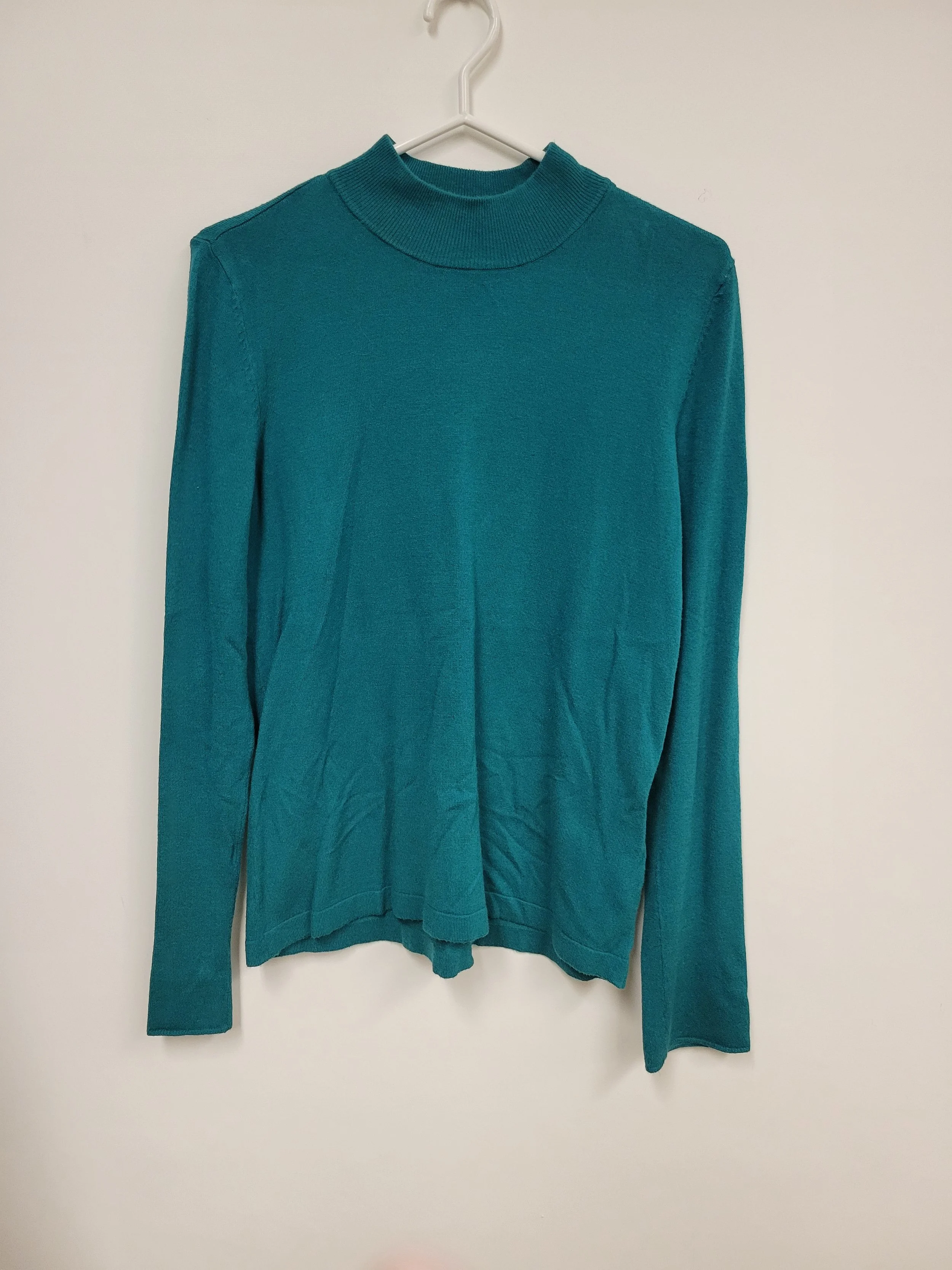 Neuf - Chandail Vert ardoise (un peu plus vert que la photo), Cream, L