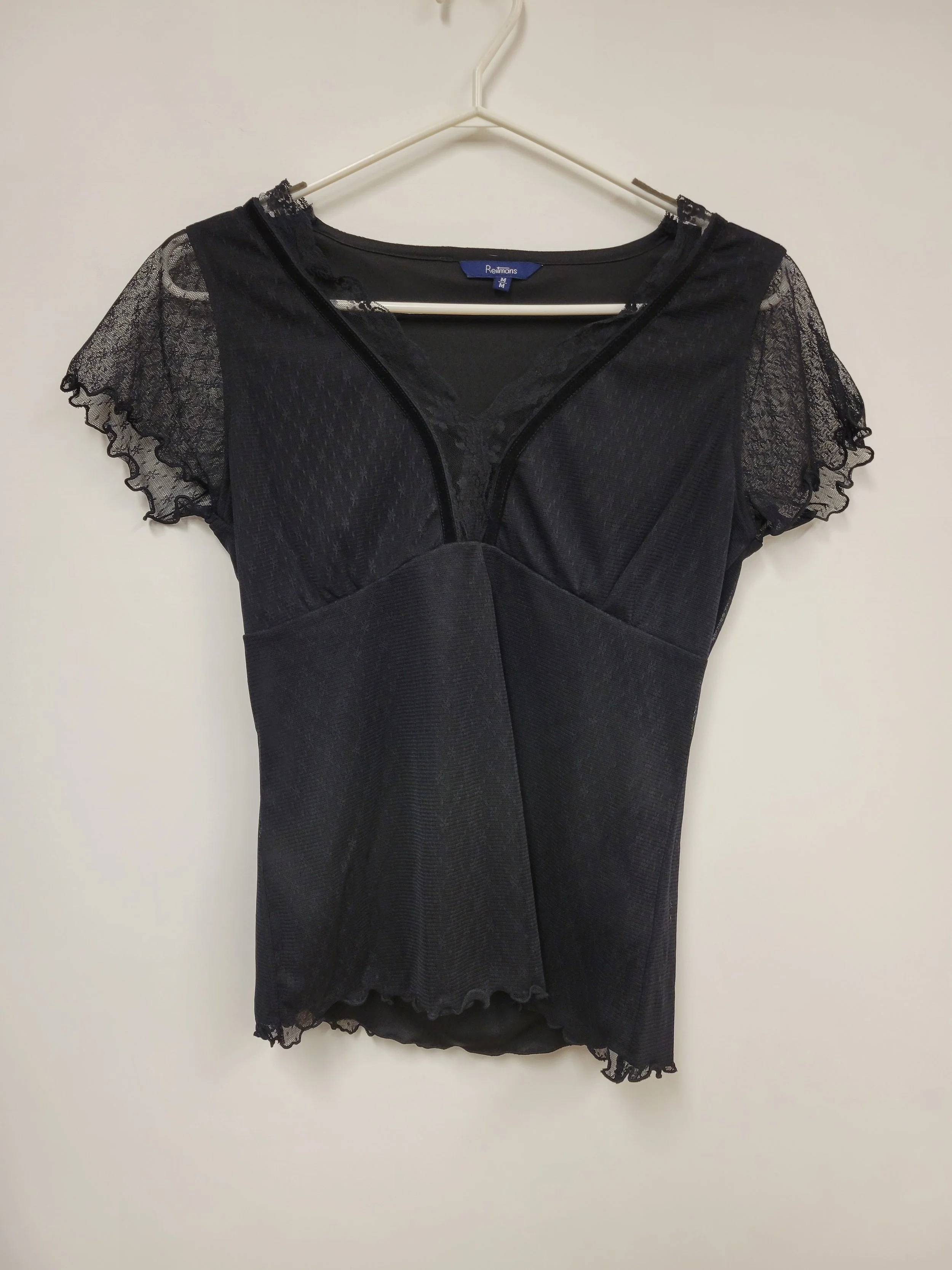 Haut noir, filet et dentelle, Reitmans, M