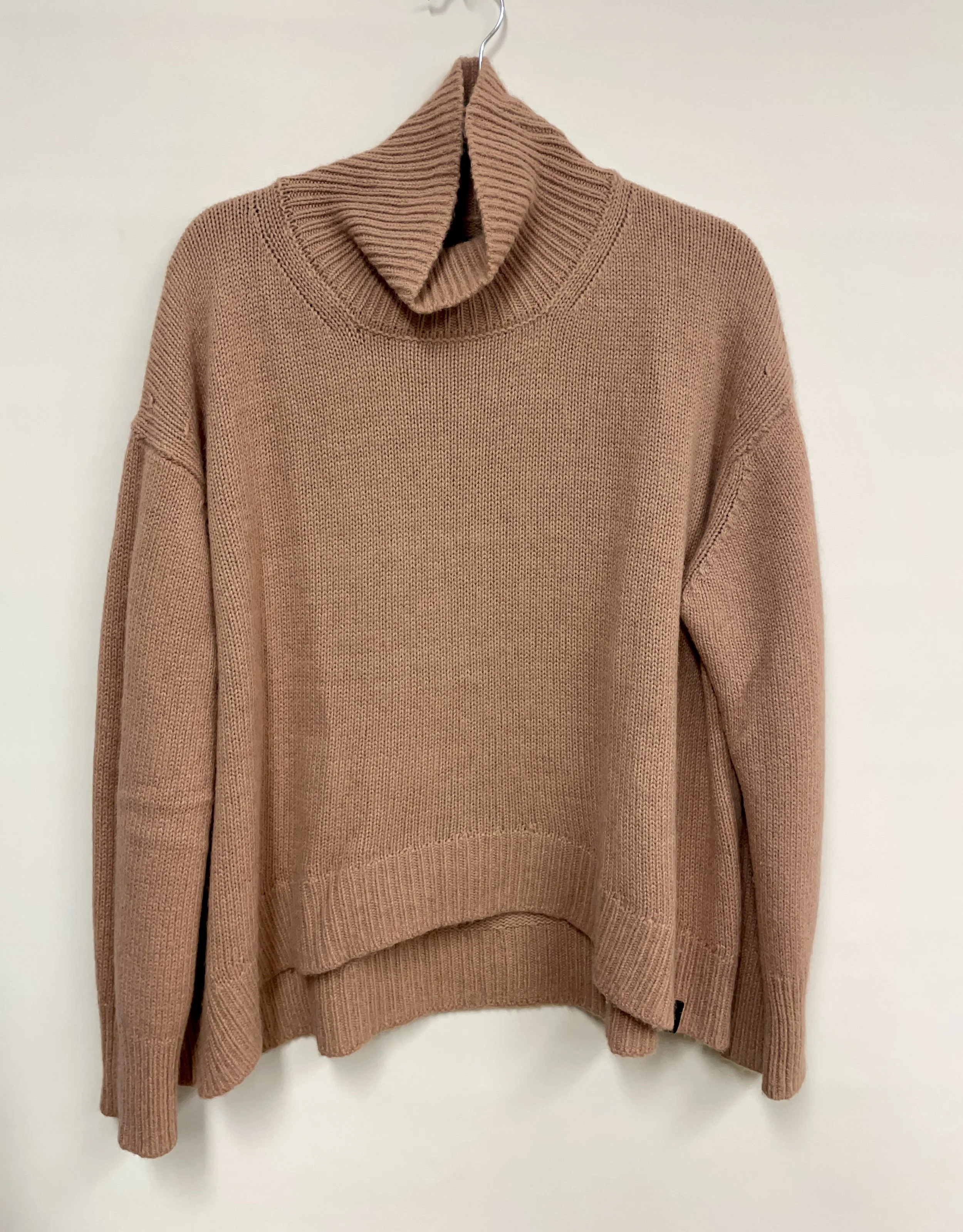 Tricot couleur saumon, RUDSAK, taille S.