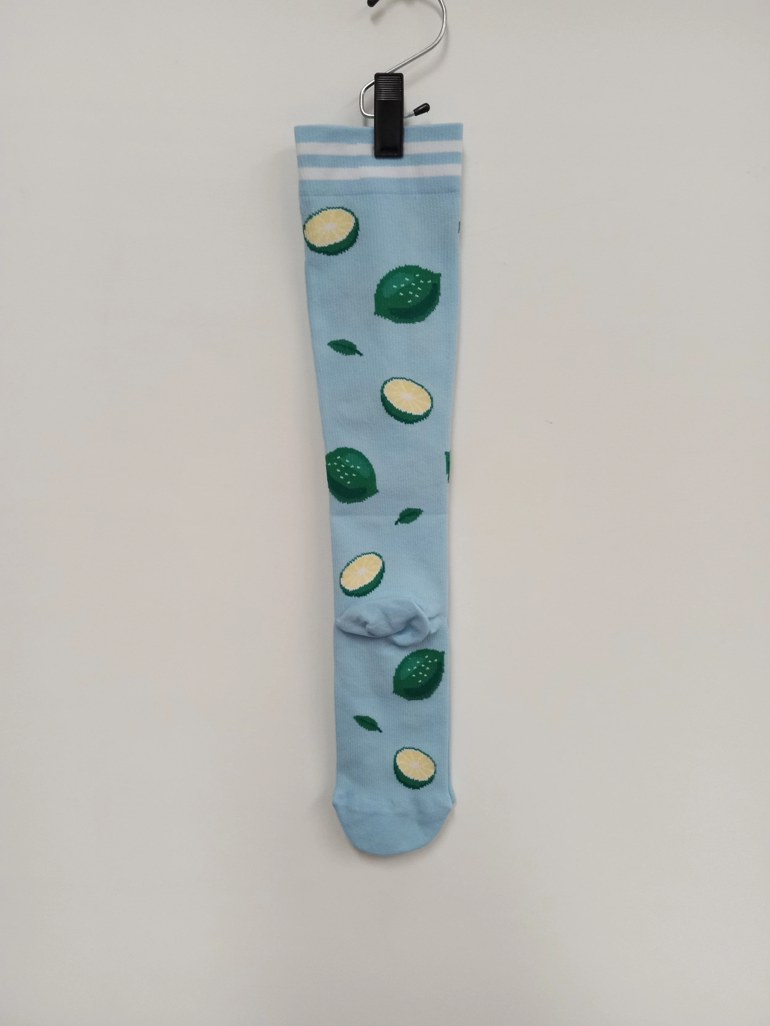 NEUF - Bas aux genous, bleu pâle, motif limes, S-M