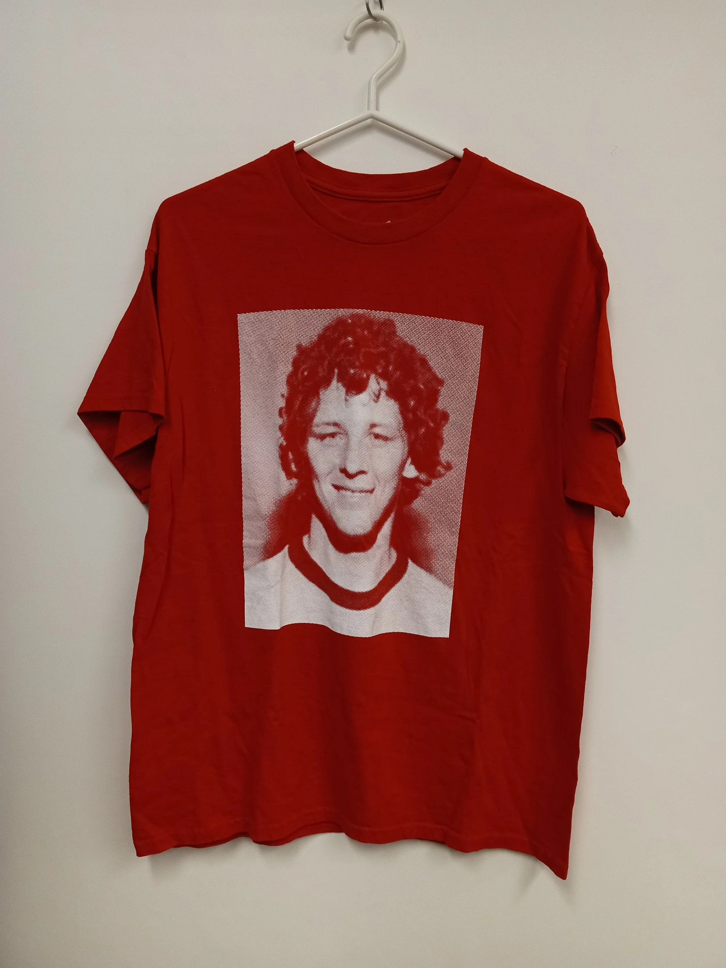 T-shirt rouge avec graphique Terry Fox, Adidas, L