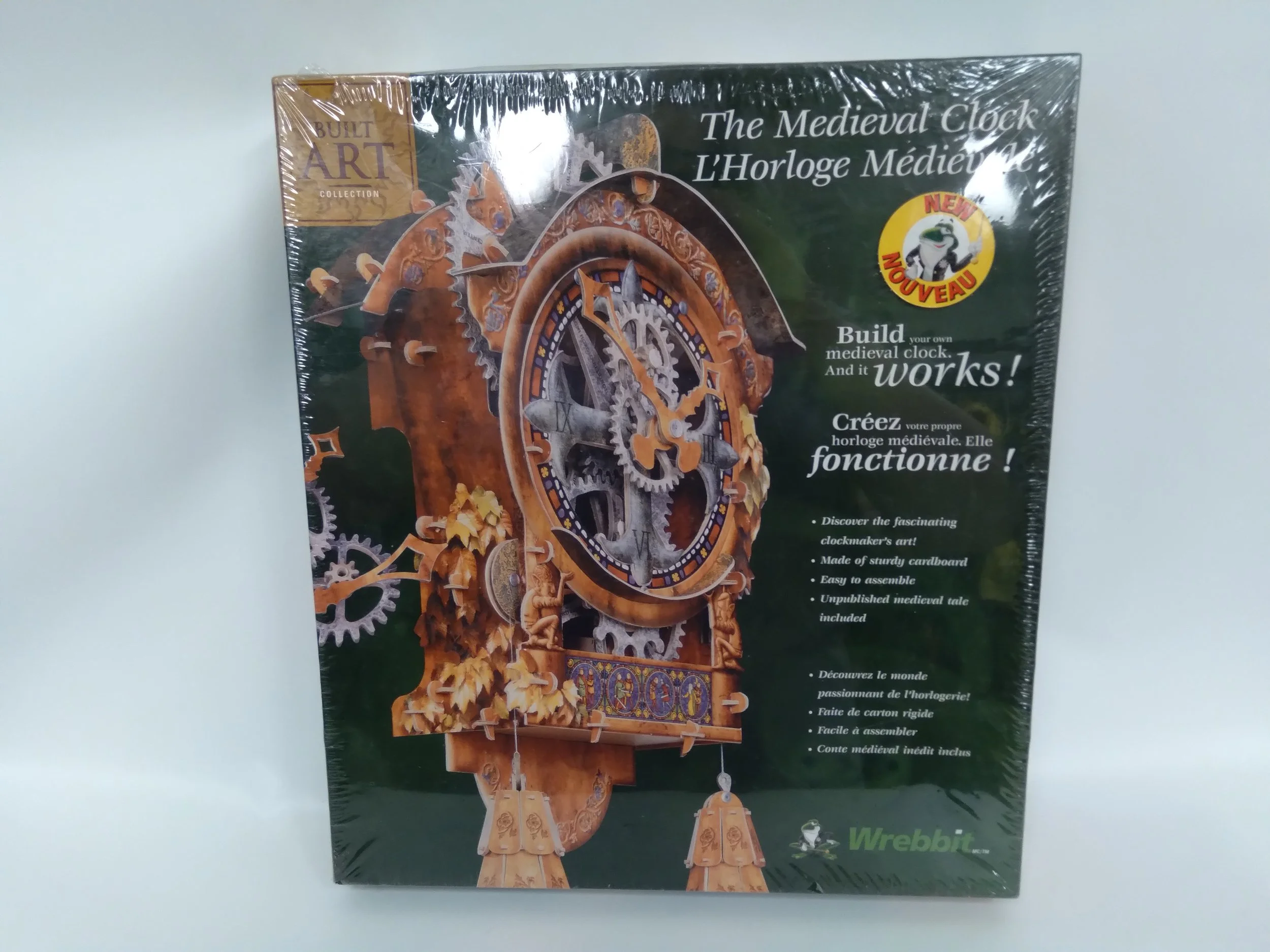NEUF - horloge medievale en carton rigide, wrebbit