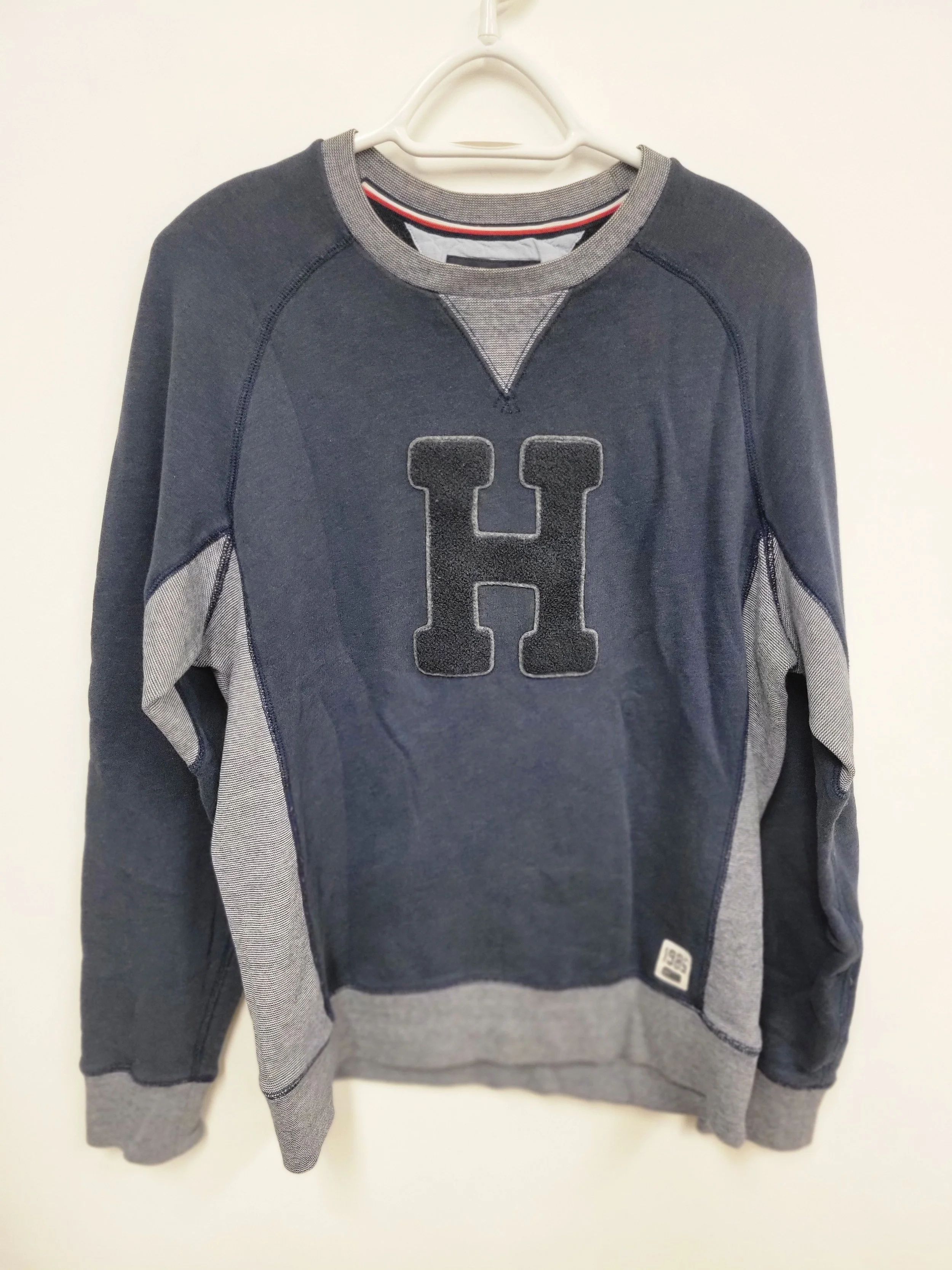 chandail marine, tommy hilfiger,  M