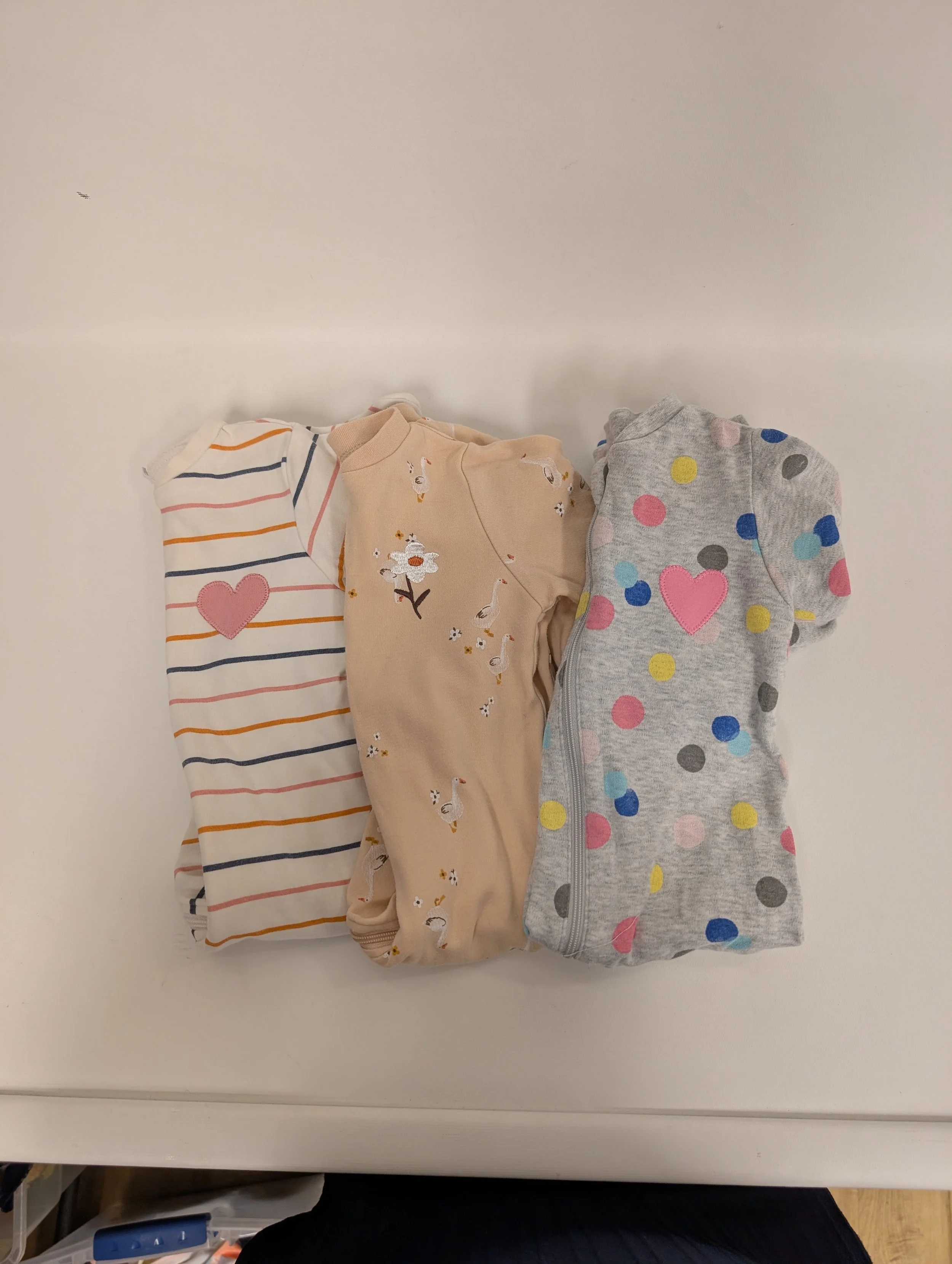 3 pyjamas, Pekkle, 9M