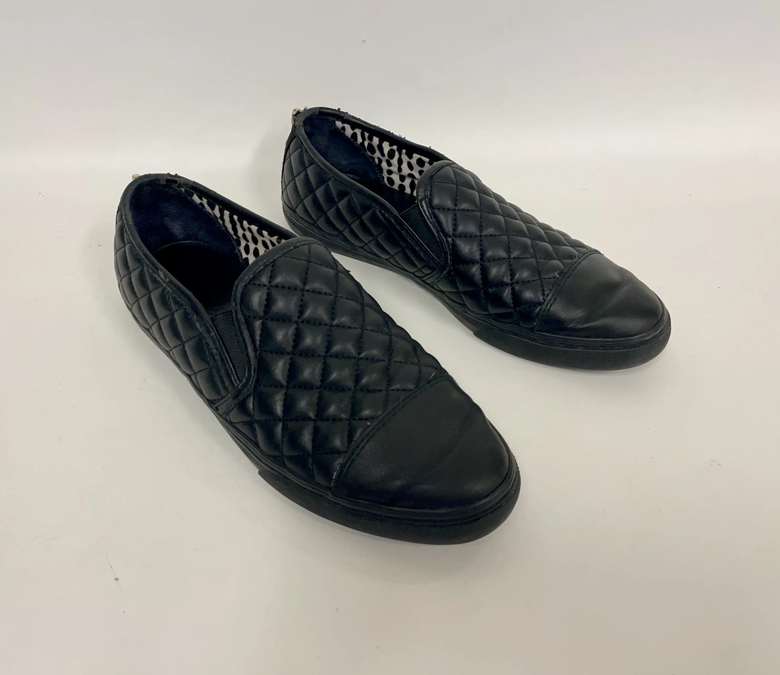 Chaussures noires, GEOX, Italie, comme neuves, pointure 9 (39)