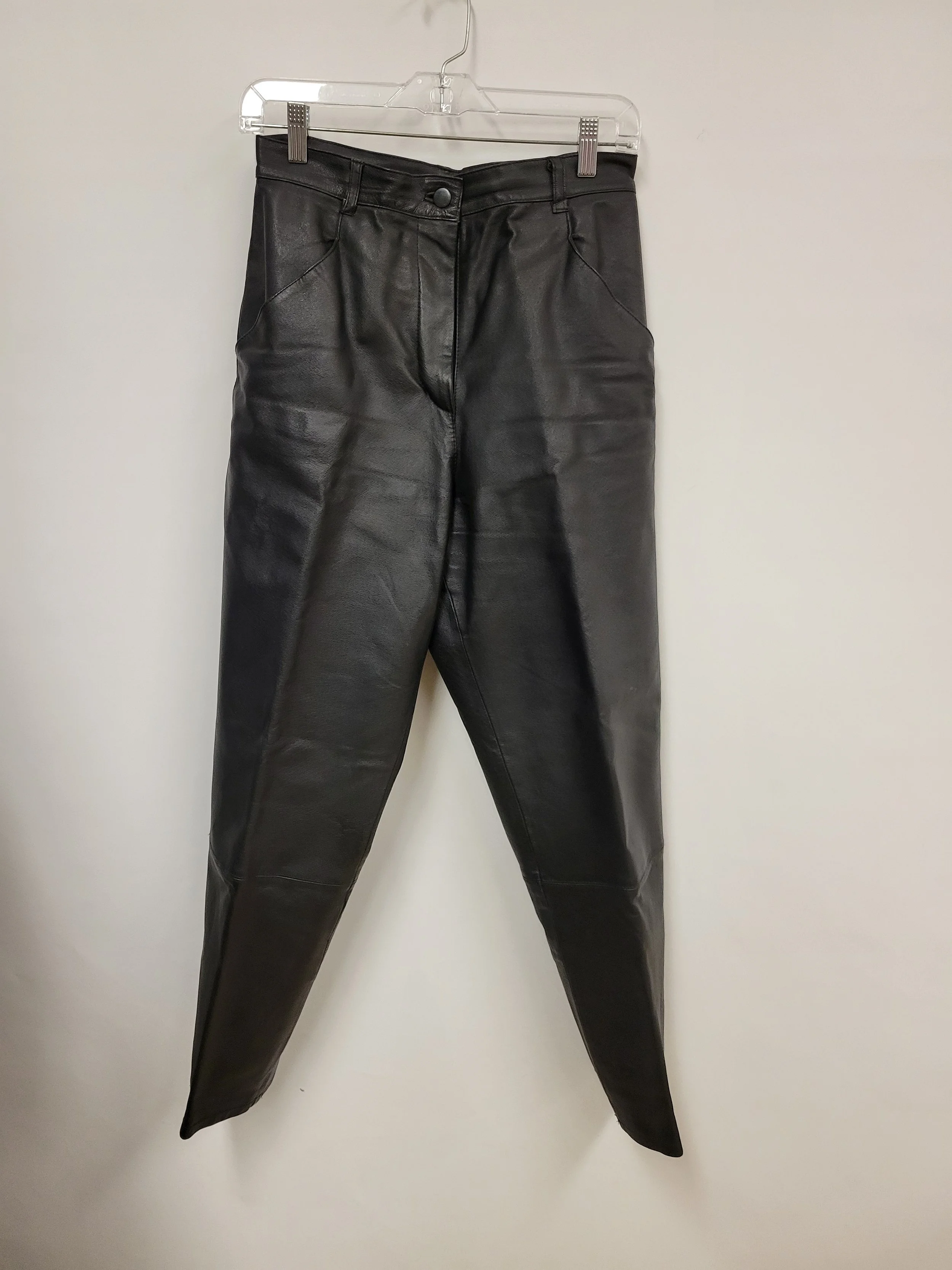 Pantalon en cuir épais noir, Marie Claire, taille 7/8 (tour de taille 28 po)