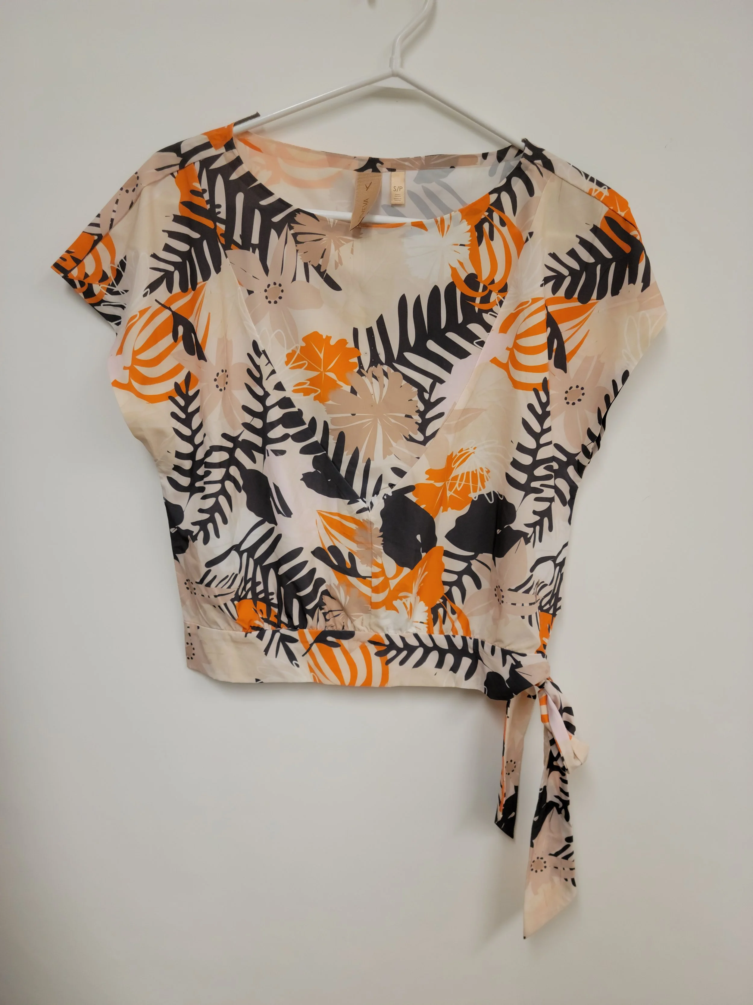 Blouse légère, orange, beige et gris foncé, motif floral, Indyeva, Small