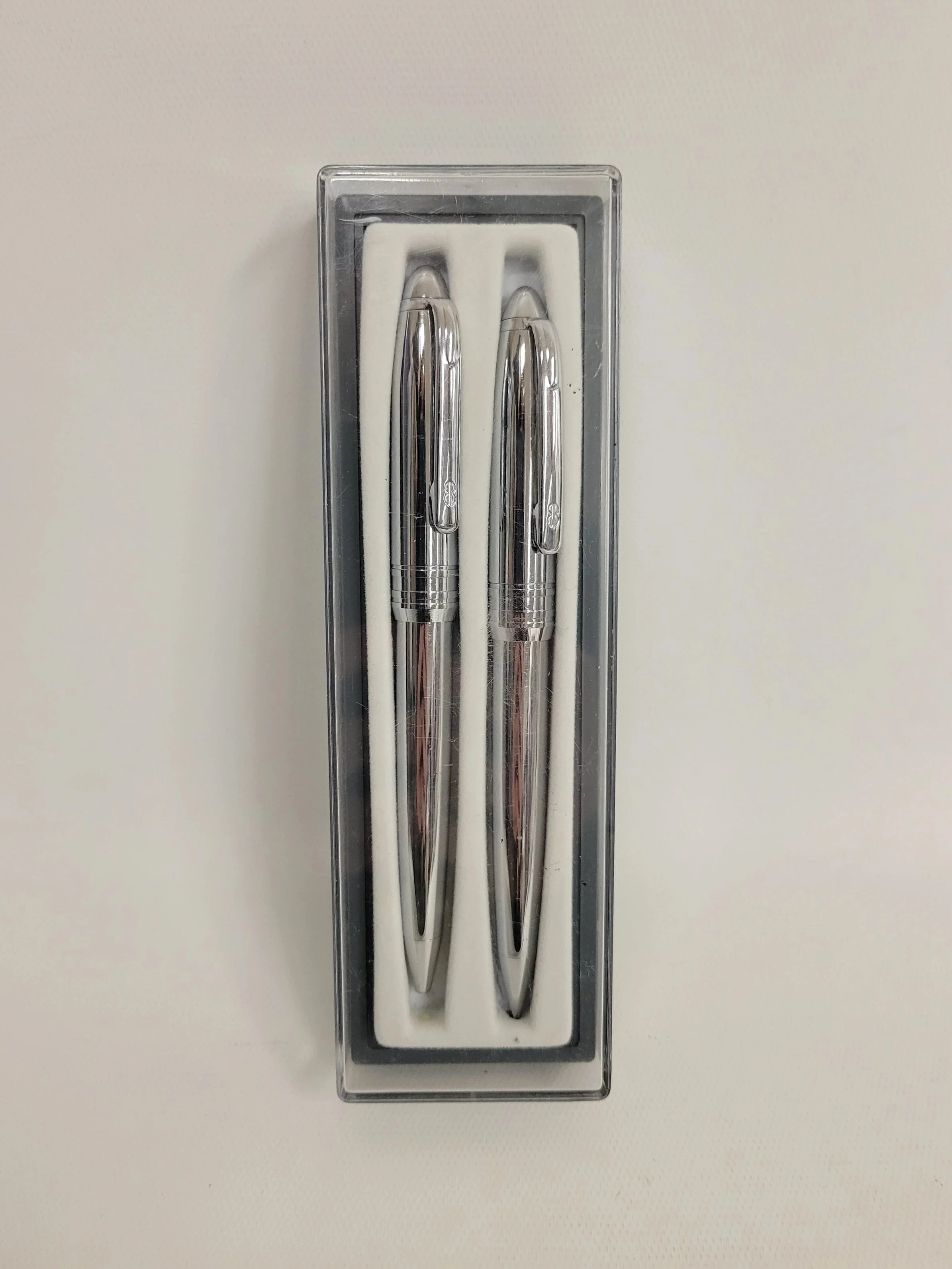 Ensemble stylo et pousse-mine en inox, marque inconnue