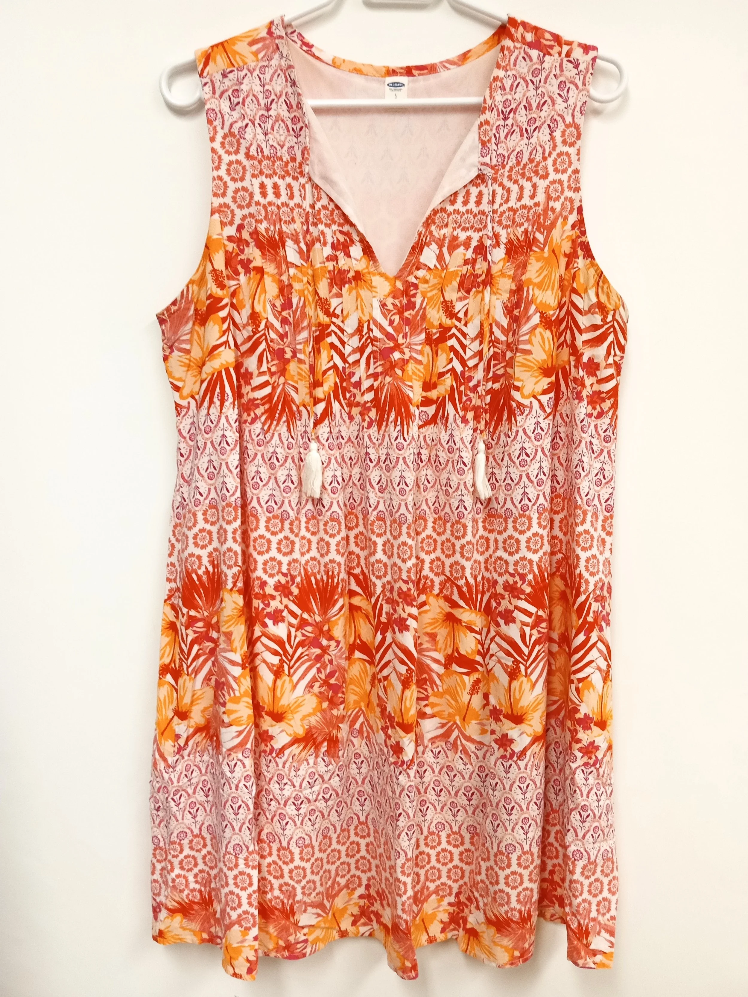 Robe blanc avec motifs roses, oranges, et rouges, Old Navy, L