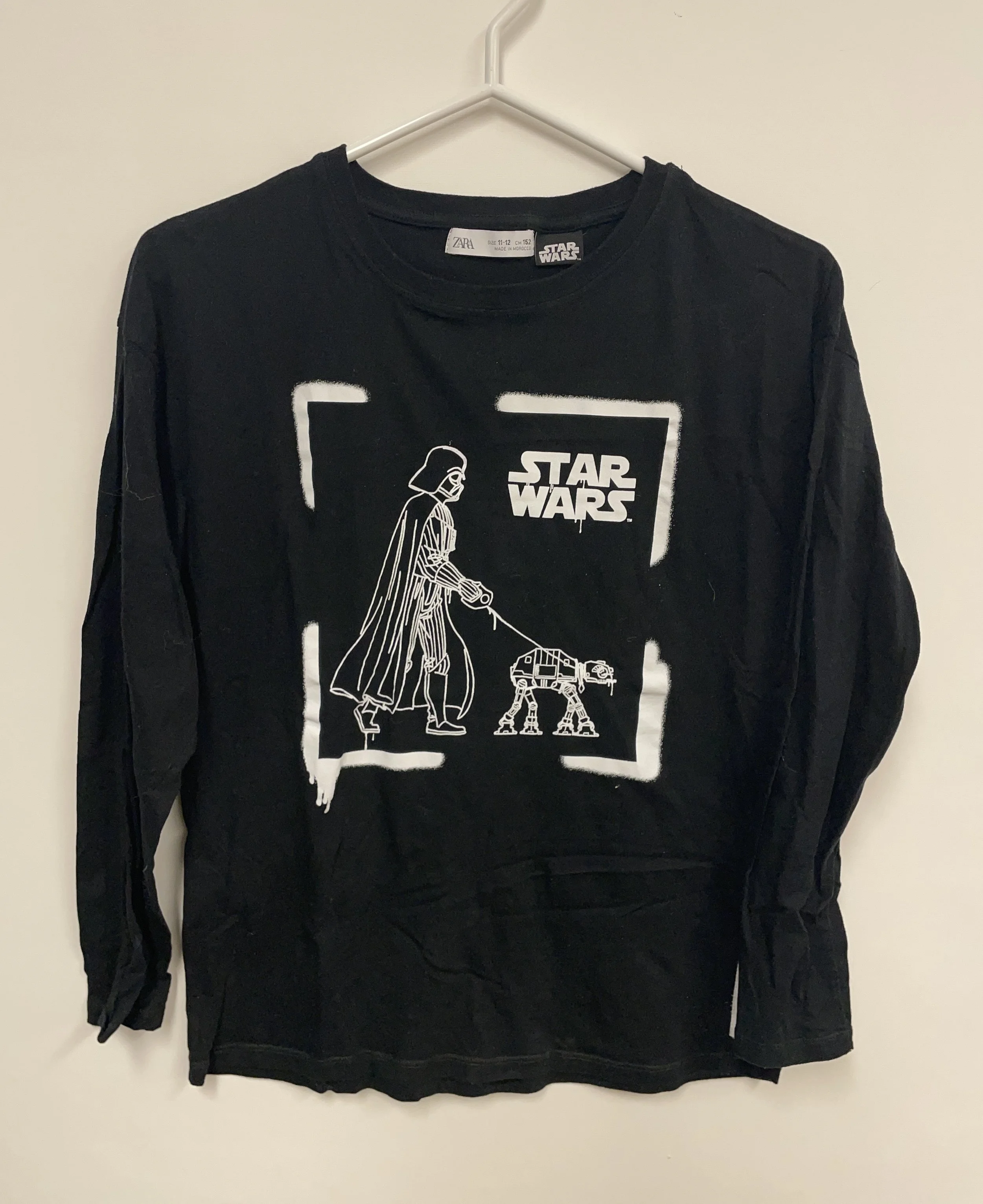 Chandail noir et blanc, Star Wars, ZARA, 100% coton, 11-12 ans.