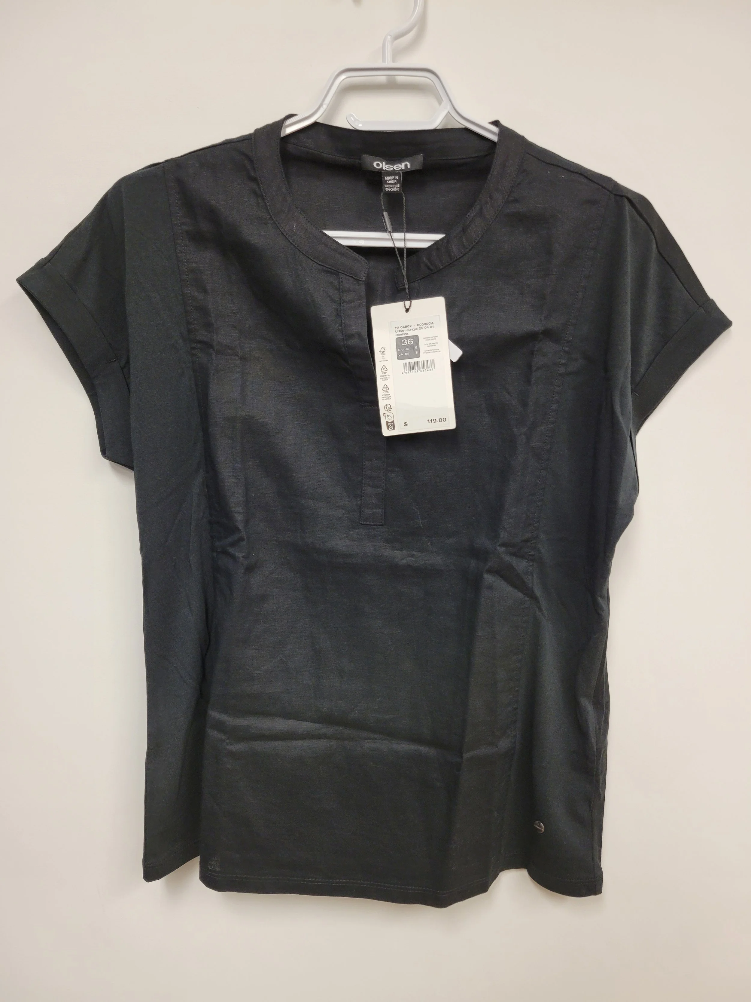 NEUF - Haut noir lin et coton, Olsen, S/6 (valeur de 119$)