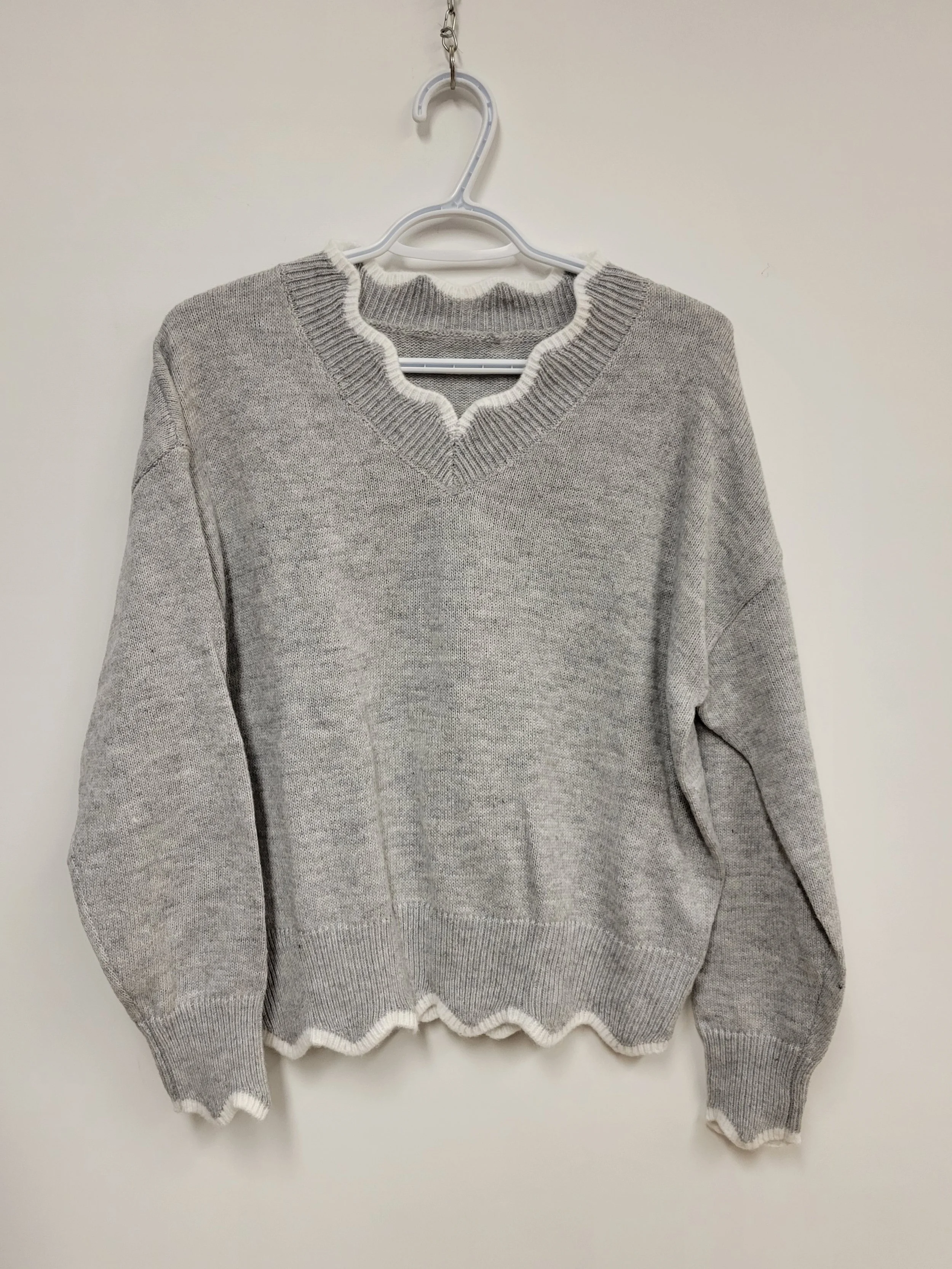 Chandail en tricot, Gris et blanc, EMERY ROSE, M