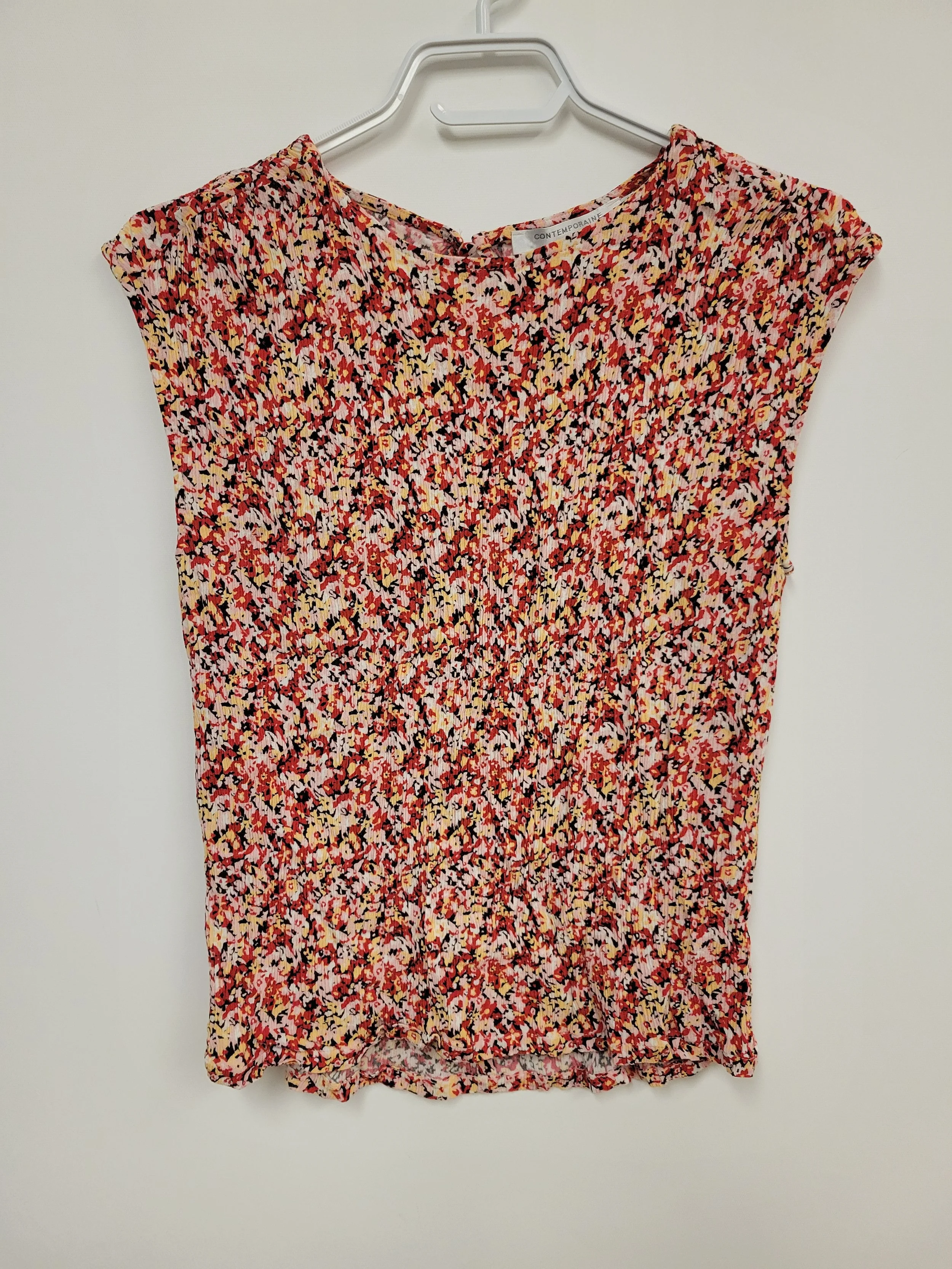 Blouse tons de rouge, Contemporaine, M