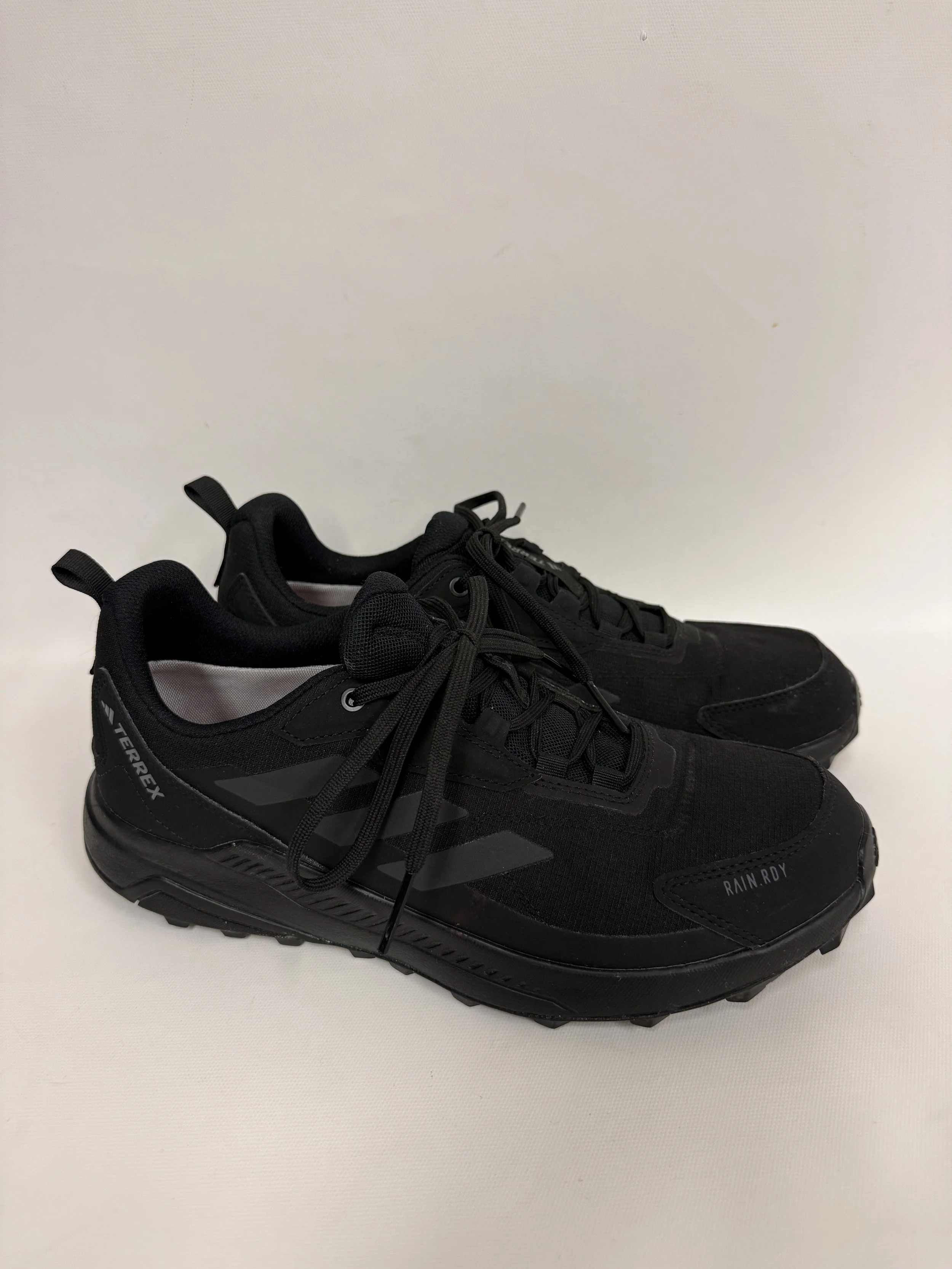 Chaussures de plein air, noir, semelles à crampons, membrane imperméable et respirante, Adidas, pointure US 9.5 (homme)