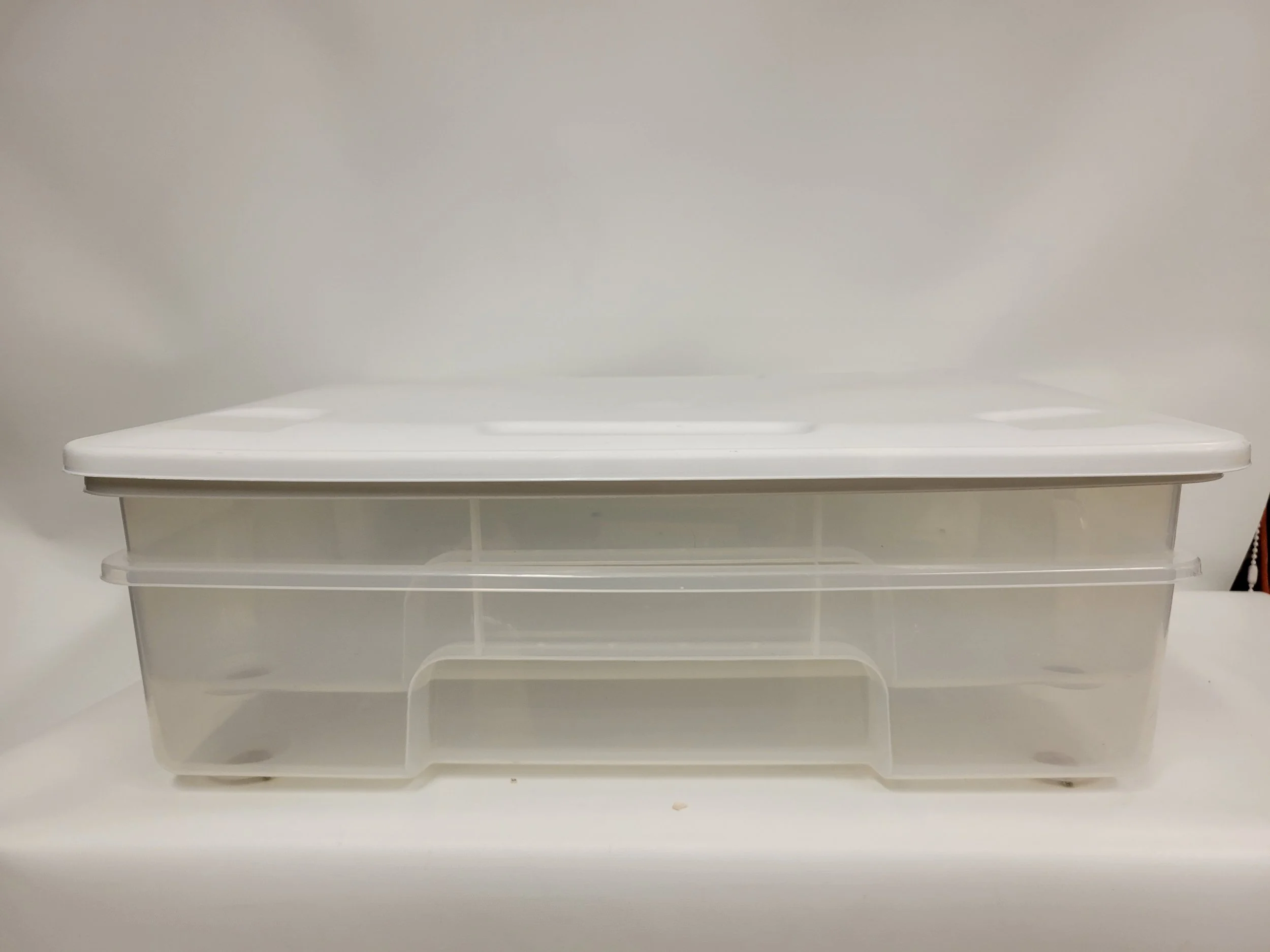 Lot 2 boîte en plastique