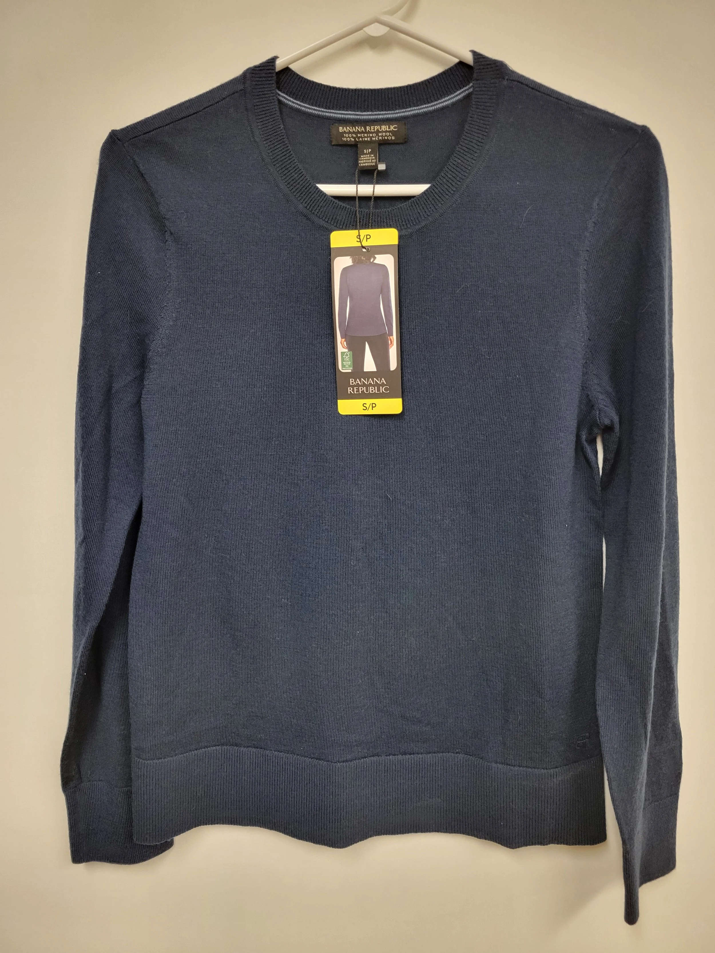 NEUF - Chandail marine en laine mérinos, Banana Republic, S