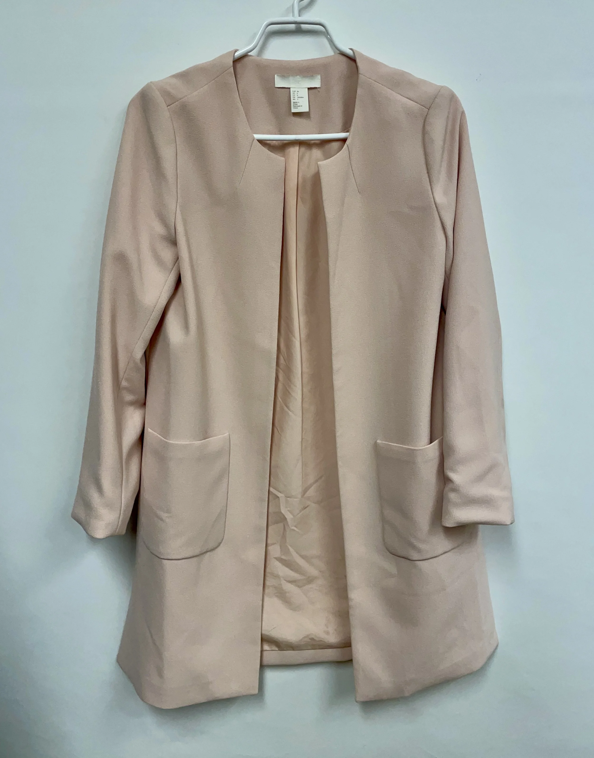 Manteau léger rose pâle saumon, H&M, polyester, taille 6.