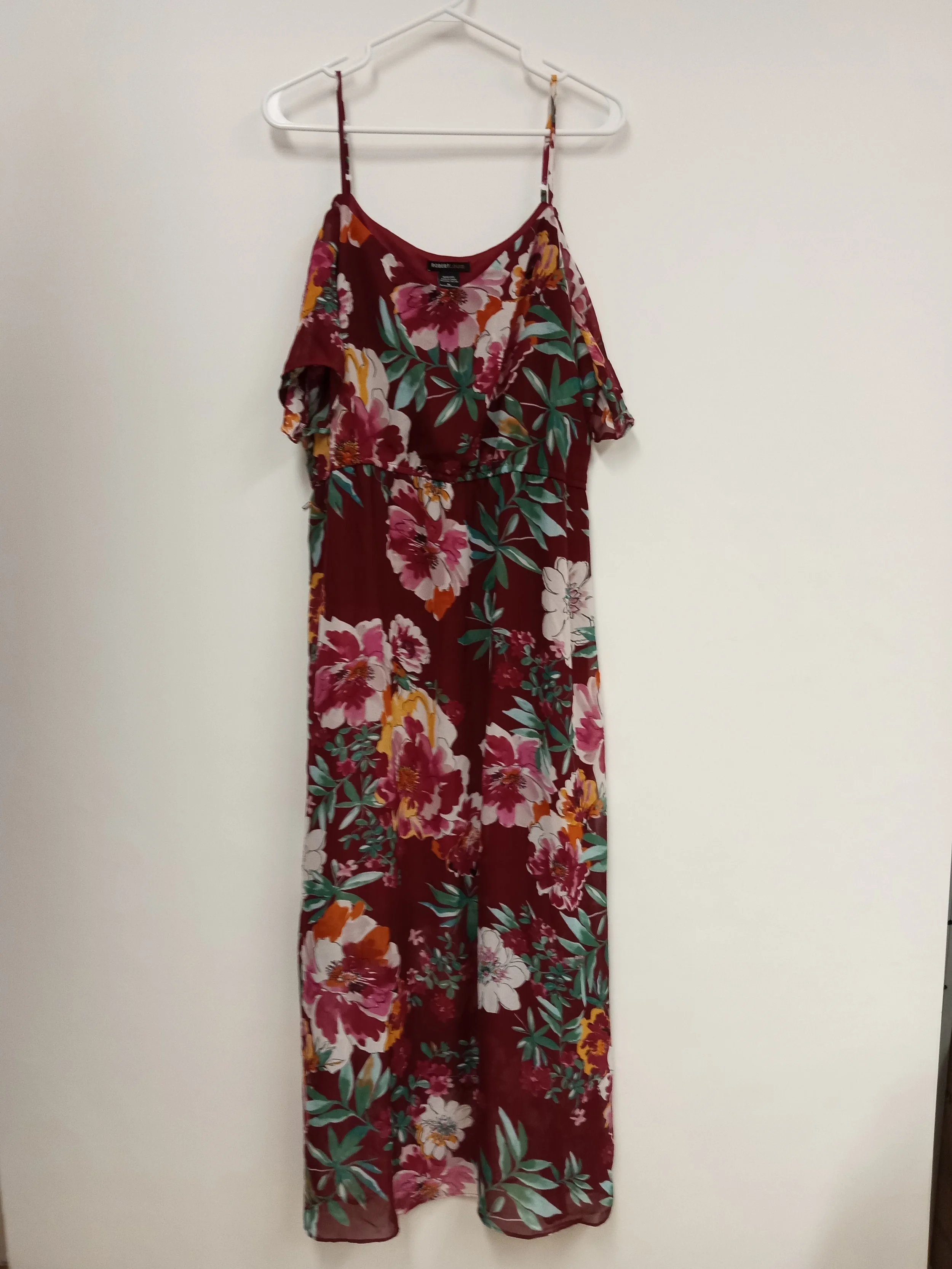 Robe longue, fines bretelles, bourgogne motif fleurs, Robert Louis, taille XL