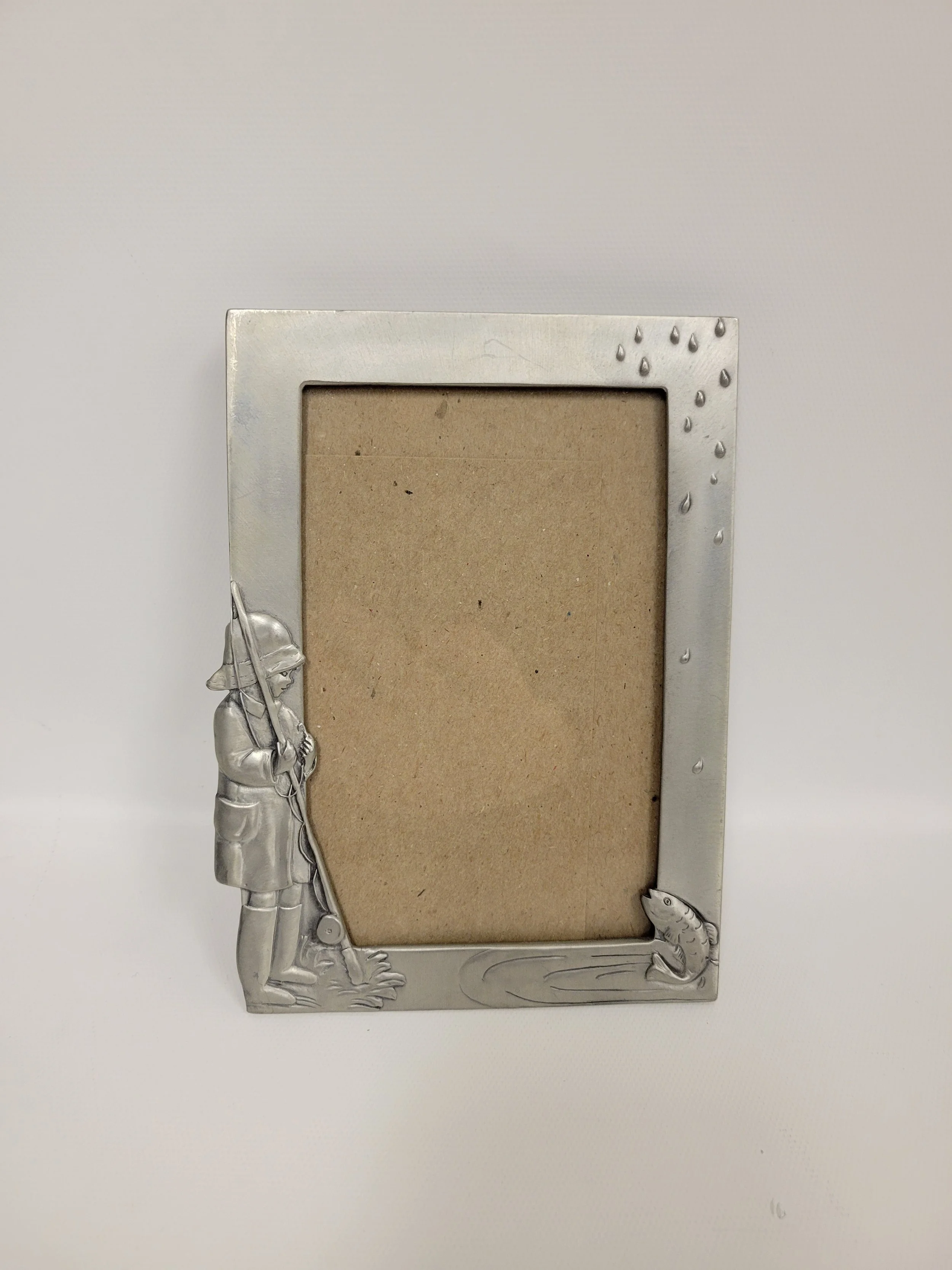 Cadre en métal 4 x 6 po, petit garçon et grenouille