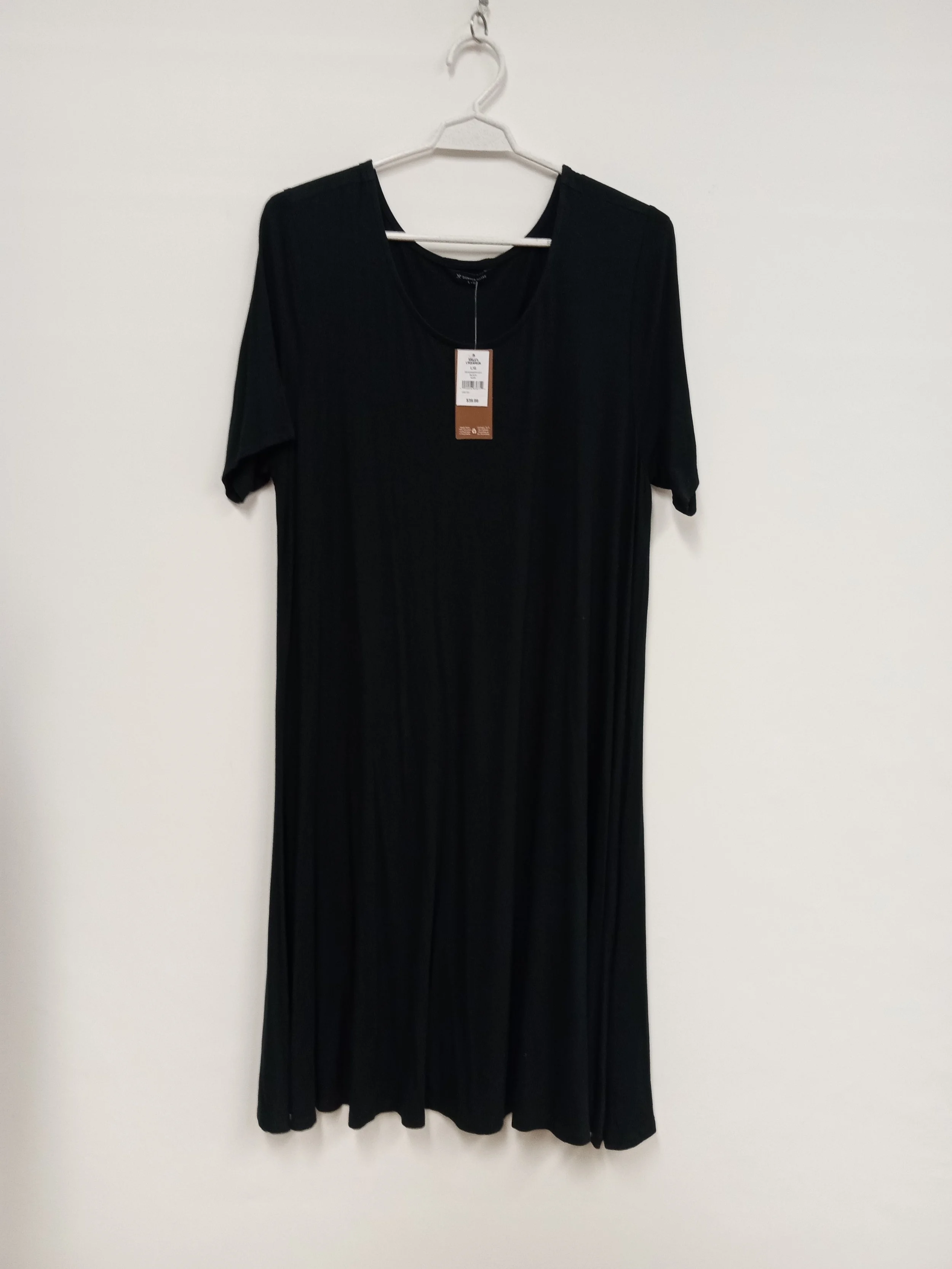 NEUF - Robe noire, Denver Hayes, L