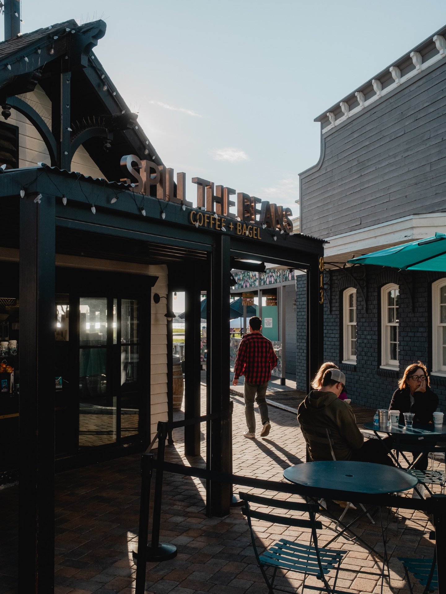 Discover the Lighthouse District at Seaport Village ✨

From unique shopping and waterfront dining to art, culture, and live music, this side of the Village is full of places to explore.

Grab a coffee break @spillthebeanssd, stop into the @chuckjones