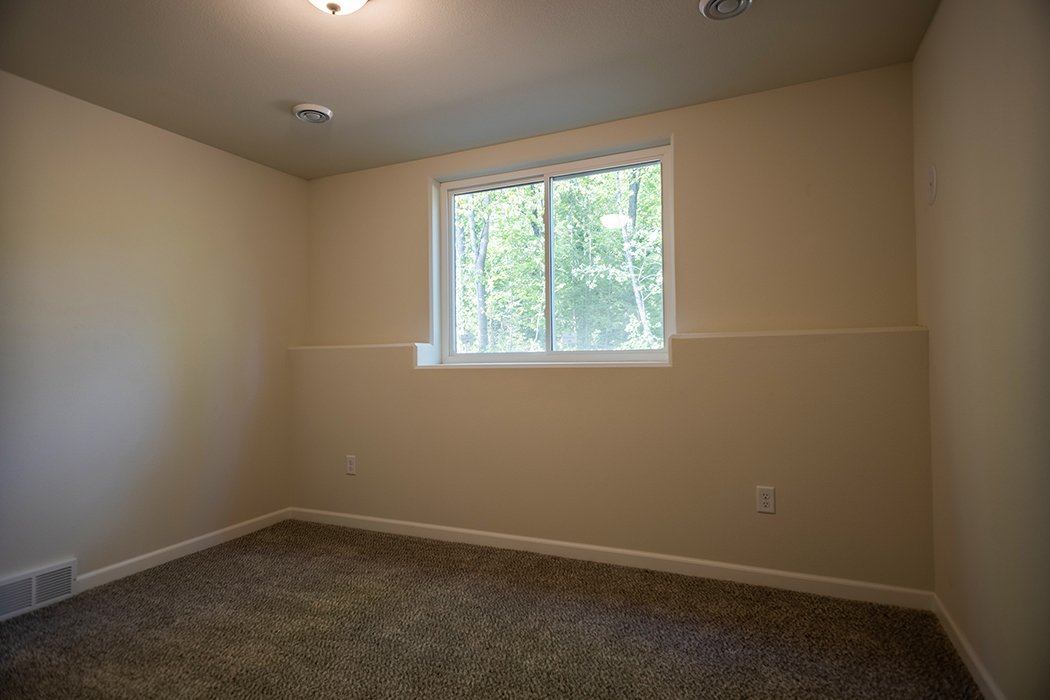 Acadia D1 lower level bedroom