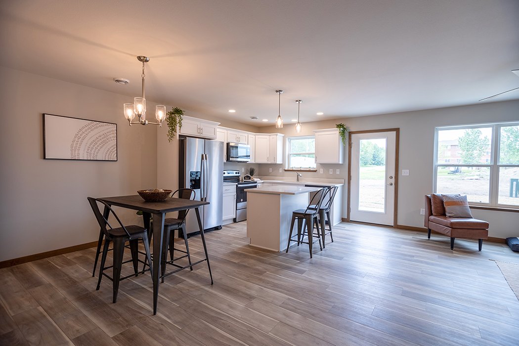 New Hours for Model Homes