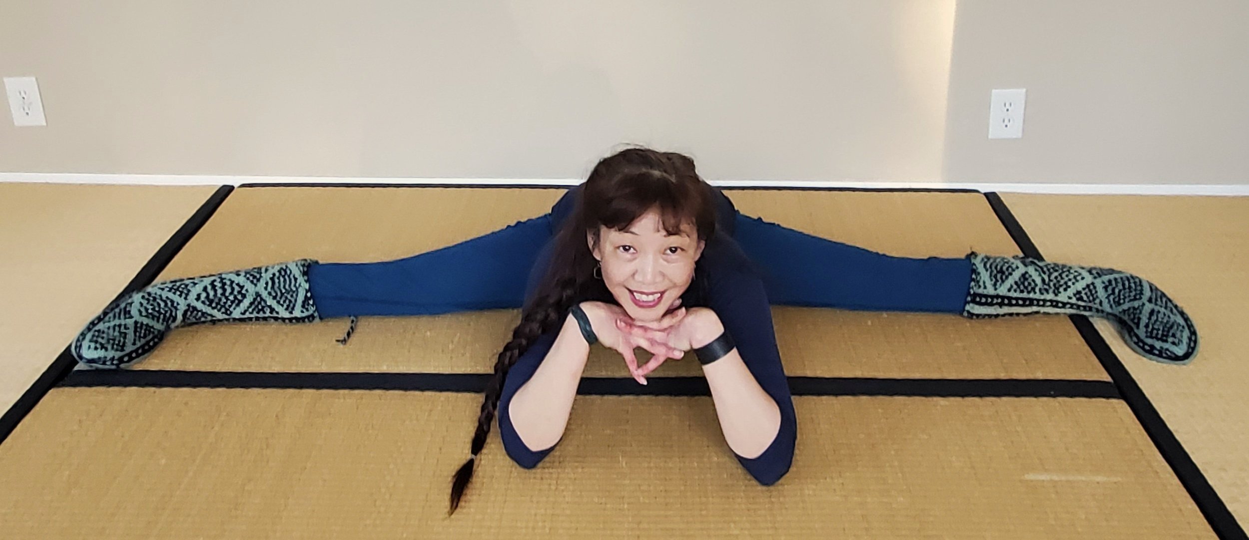 infinite body yoga, katerina wen, basel switzerland yoga classes online.jpg