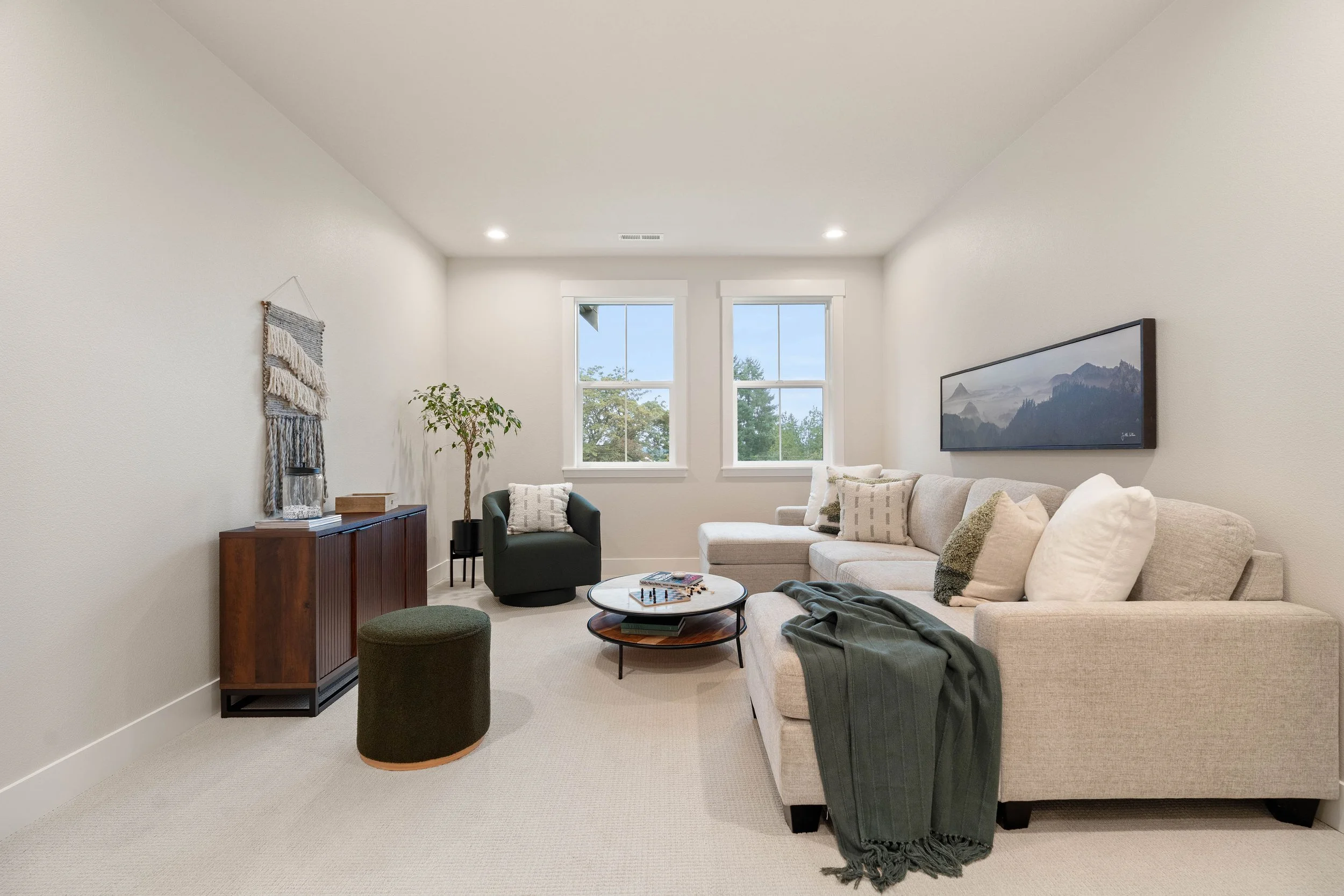 New luxury home in West Linn, Oregon, crafted by The Portlock Company — the Portland area’s trusted local home builder. 
