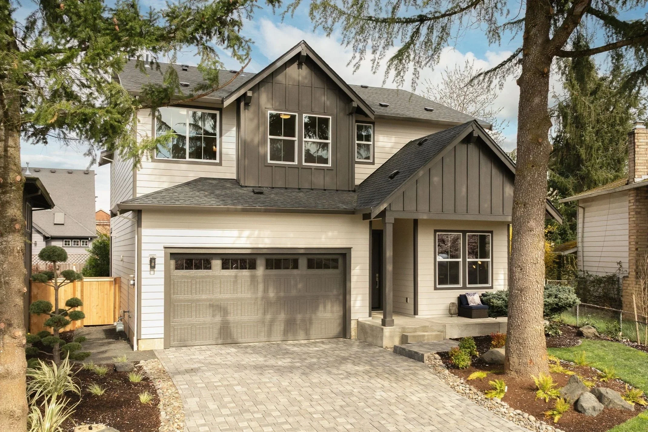 New construction luxury home in Oregon City, Oregon, crafted by The Portlock Company — the Portland area’s trusted local home builder.