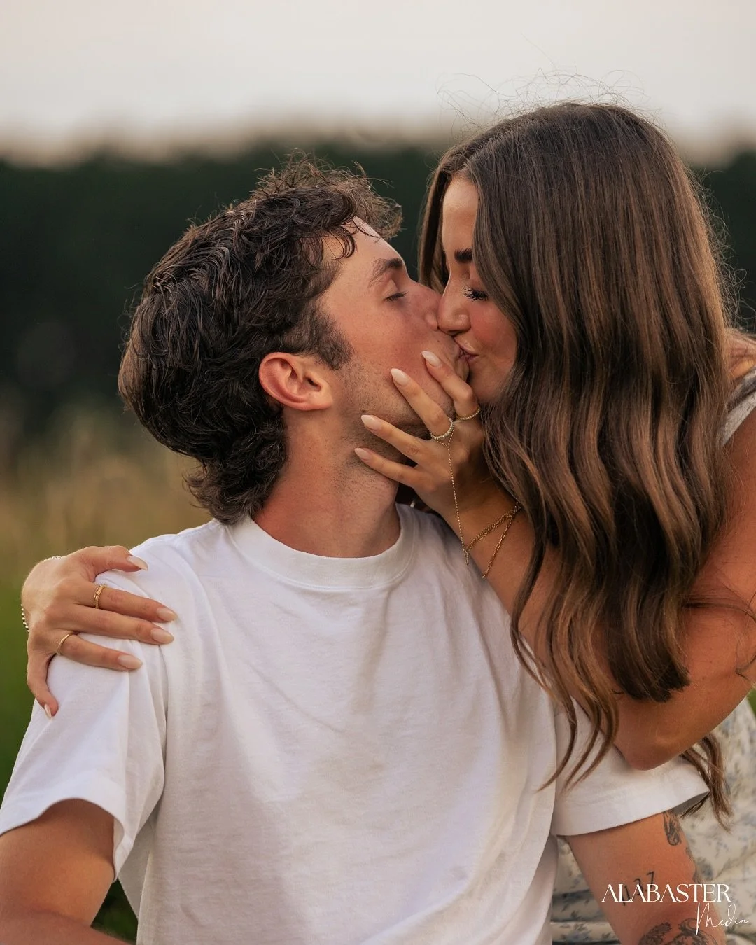 Pinterest dreams &gt; reality?
Not on our watch. 📸💫
Swipe for proof that your vision can absolutely come to life.

Sarah + Carter we love capturing you and your sweet love story. xoxo