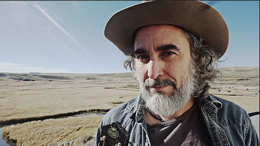 LIVE MUSIC: Jody Carroll