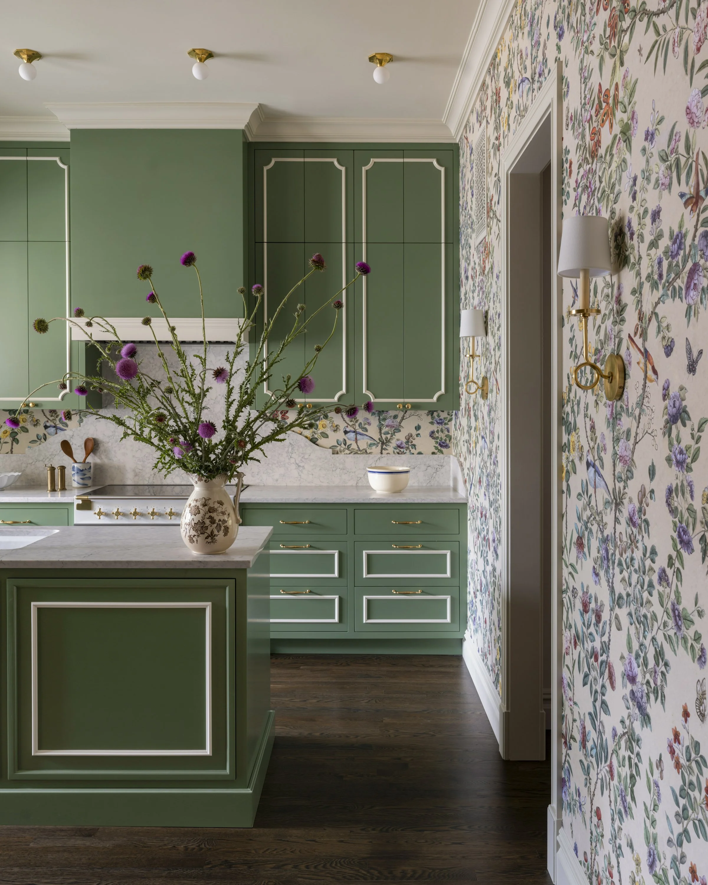Wicker Park_Single Family Home Remodel_Luxury Build_Portrait of colorful kitchen_Ratia Construction.jpg