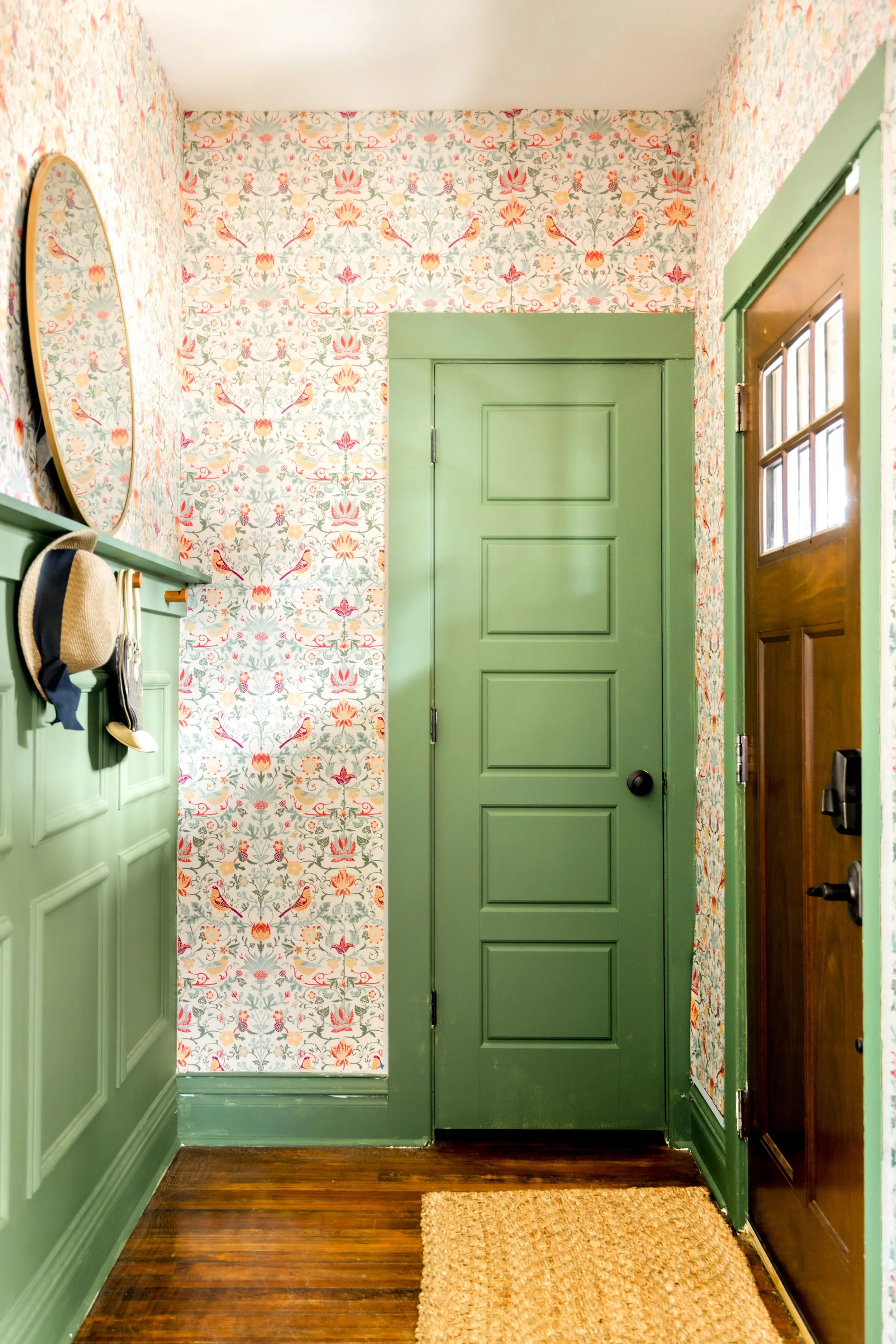 3253ncolumbinest-cabindoor-4-2.jpg