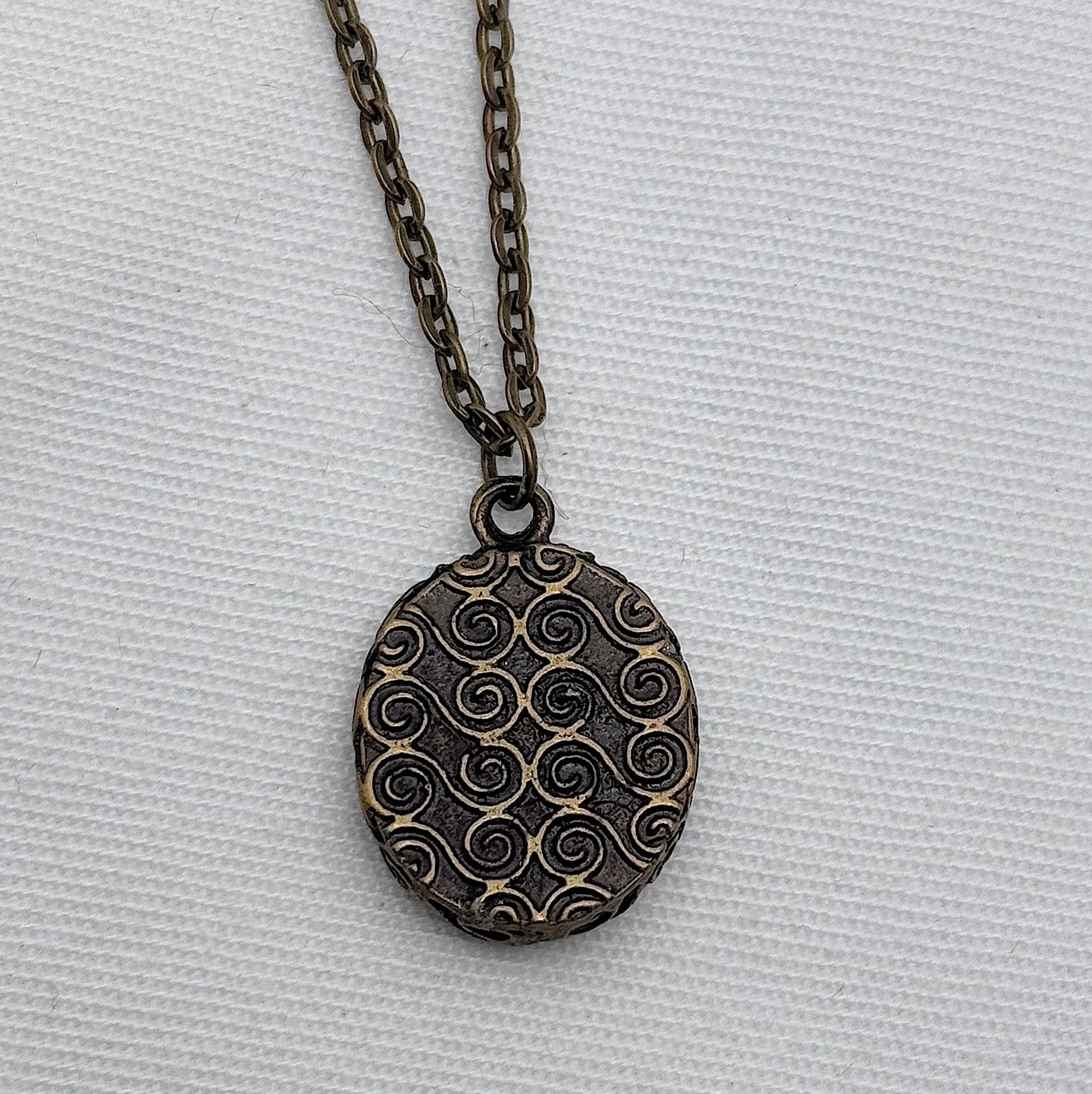 back of pendant