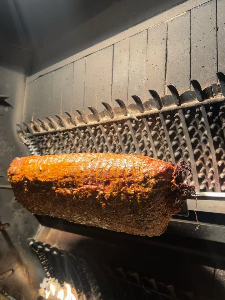 Prime rib perfection is the key to our hearts 🙌 happy Valentine&rsquo;s Weekend!