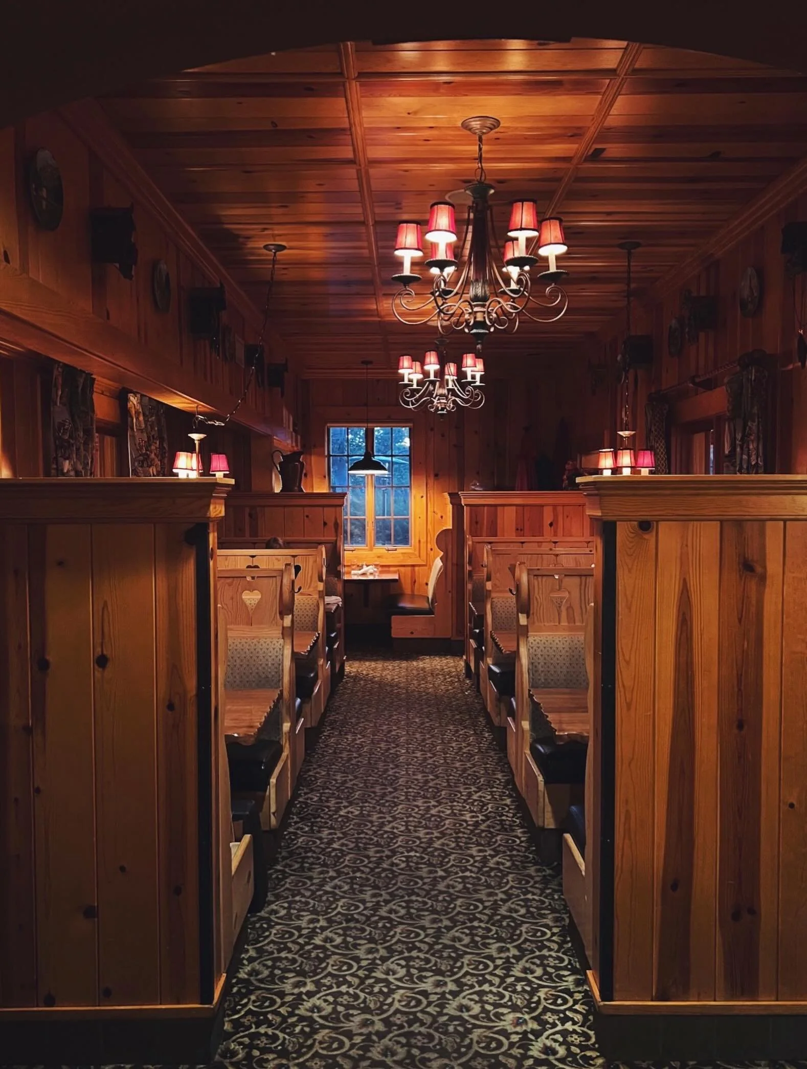 We believe the little details make all the difference. Every room in our space has its own personality, offering a unique atmosphere to settle into and enjoy. Come spend the evening with us and enjoy a delicious escape.