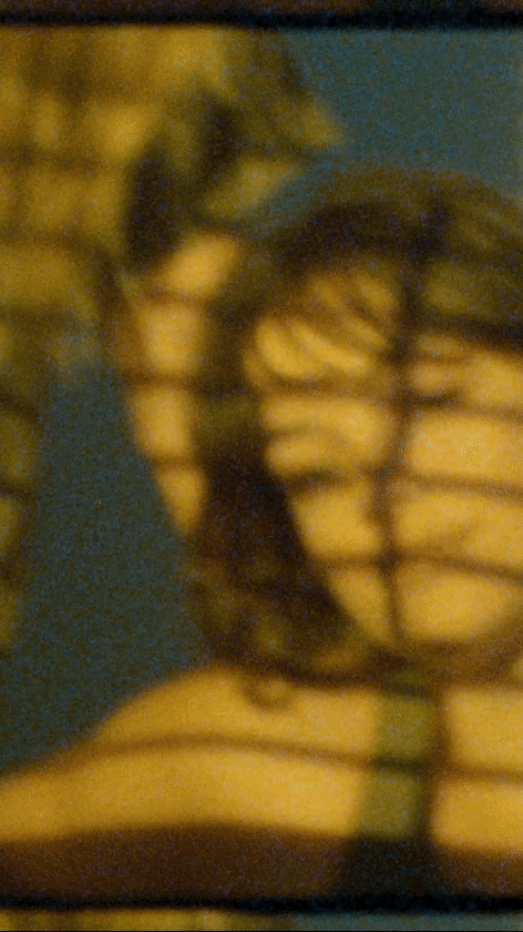 PORTRAIT_8.gif