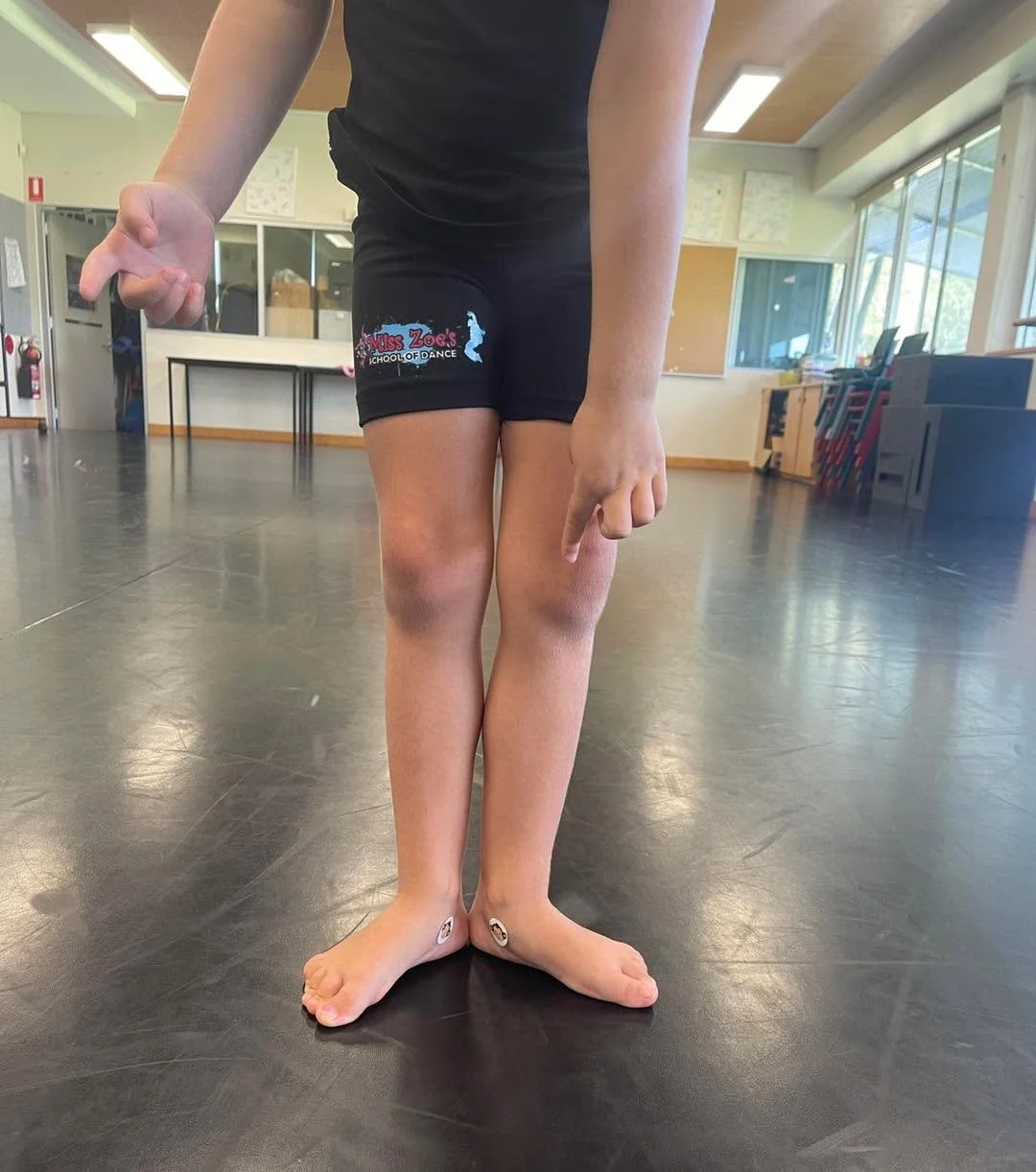 Can you see the monkeys when you&rsquo;re in first position? We had a great time using stickers for our tendus (points) in tiny monkeys 🩰🐵

We have lots of options for our tiny monkeys age group (3.5-5yrs) across our 4 locations. Check out www.miss